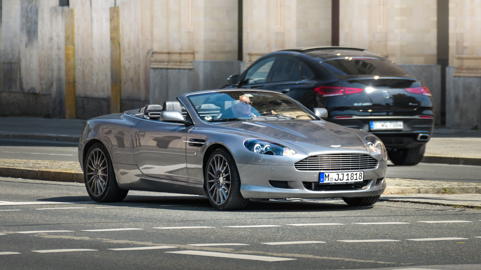 Aston Martin DB9 Volante - M-JJ1818