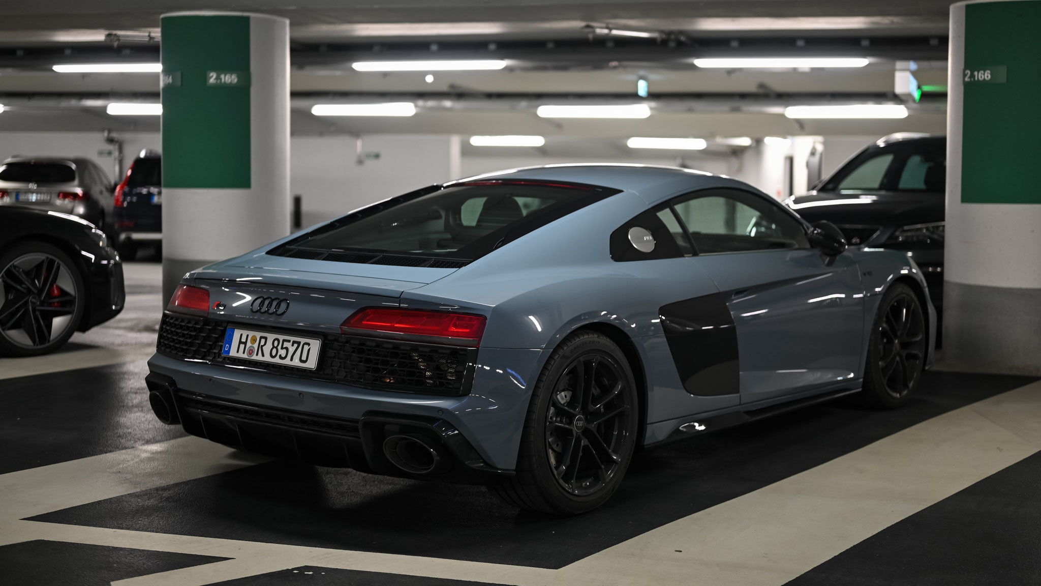 Audi R8 V10 - H-R8570