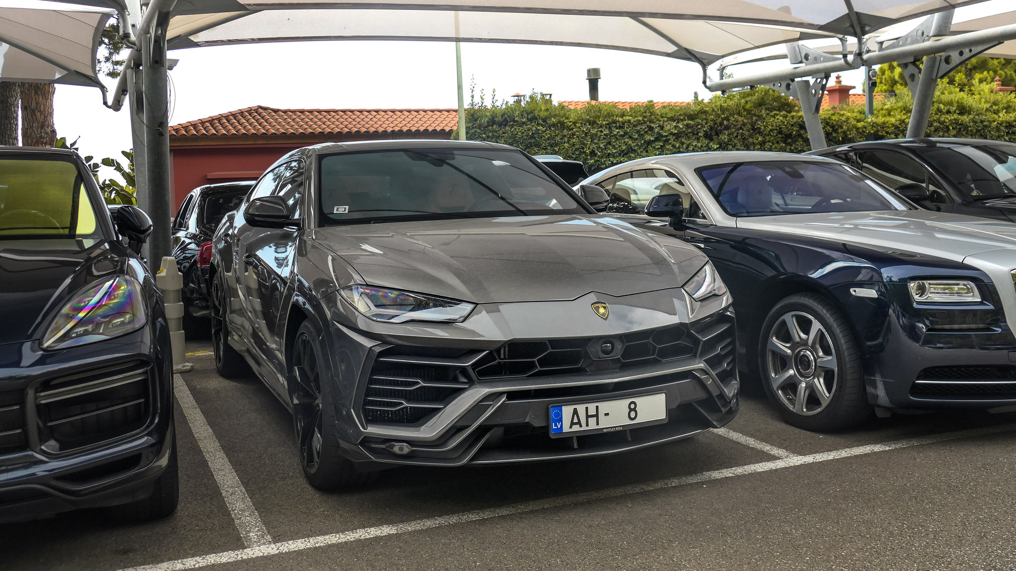 Lamborghini Urus - AH8 (LV)