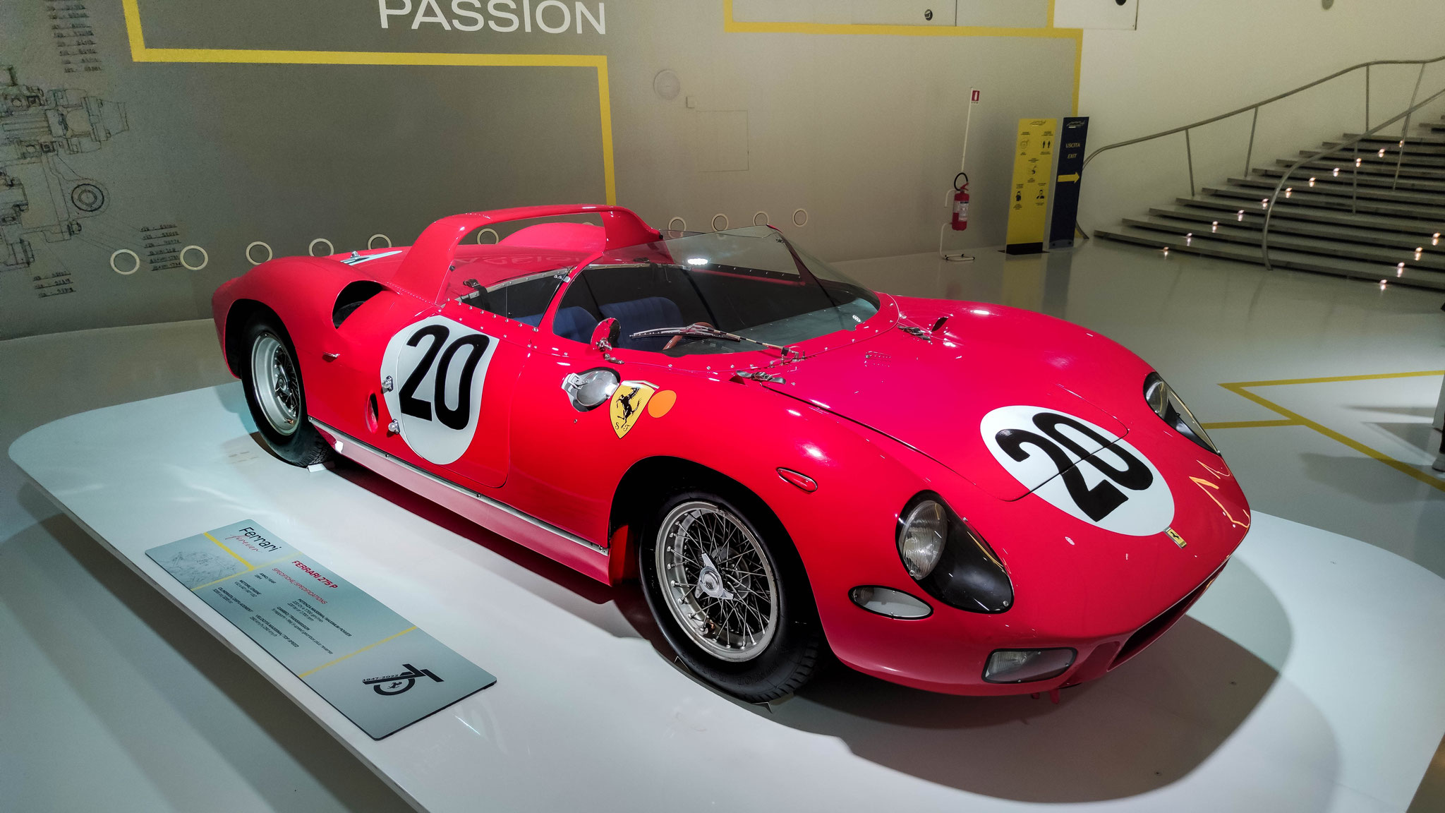 Ferrari 275 P (Museo Enzo Ferrari)