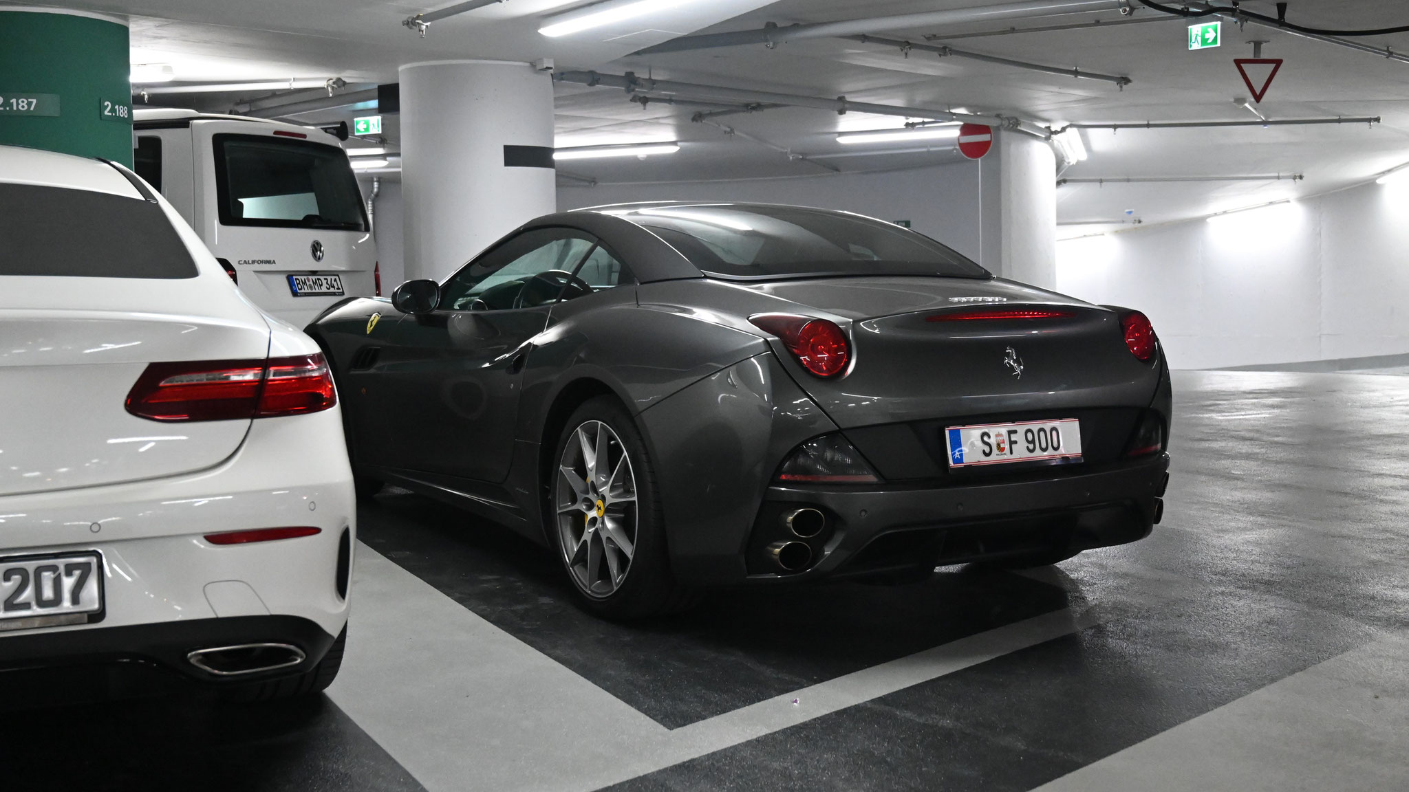 Ferrari California - S-F900 (AUT)