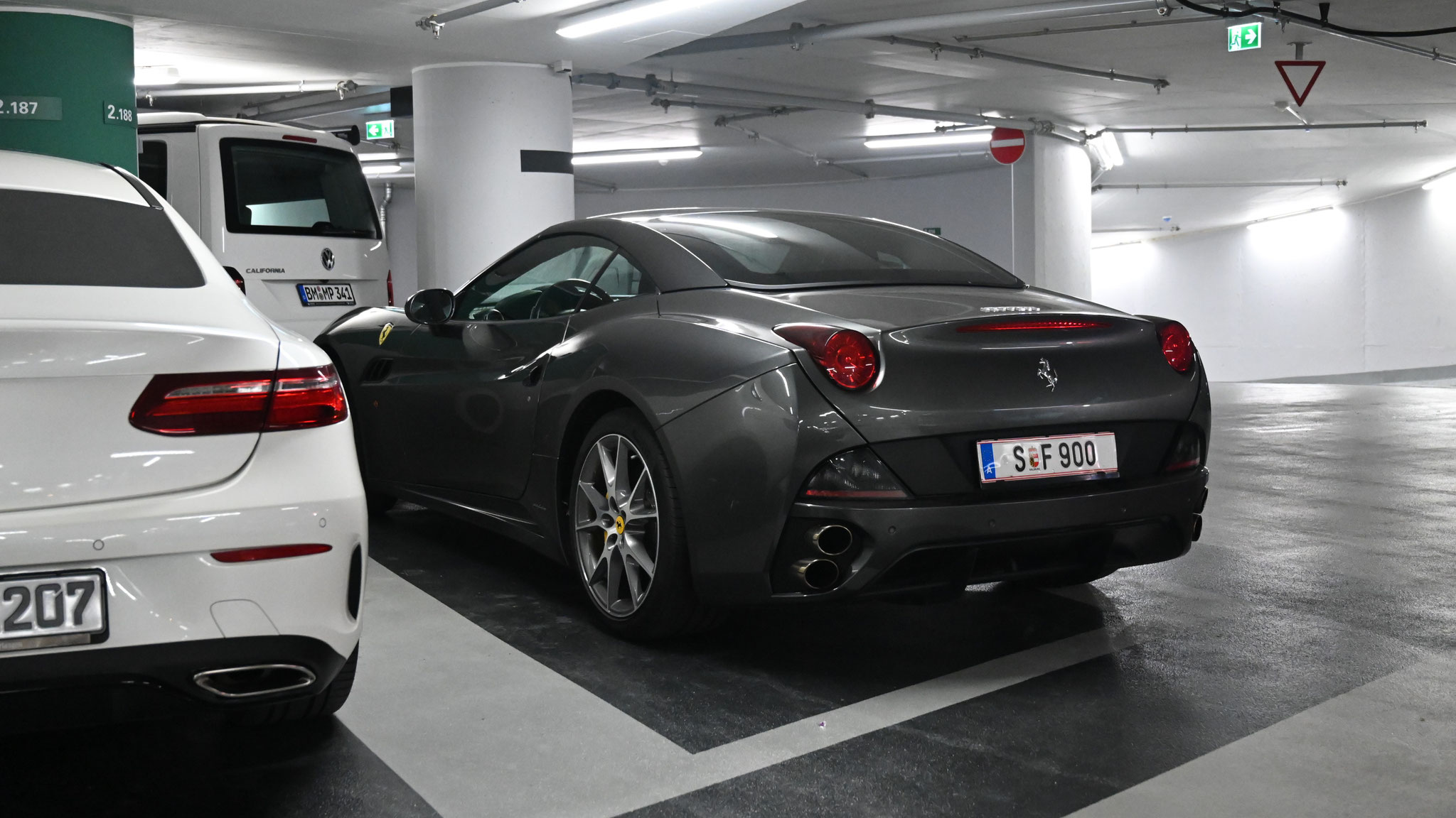 Ferrari California - S-F900 (AUT)