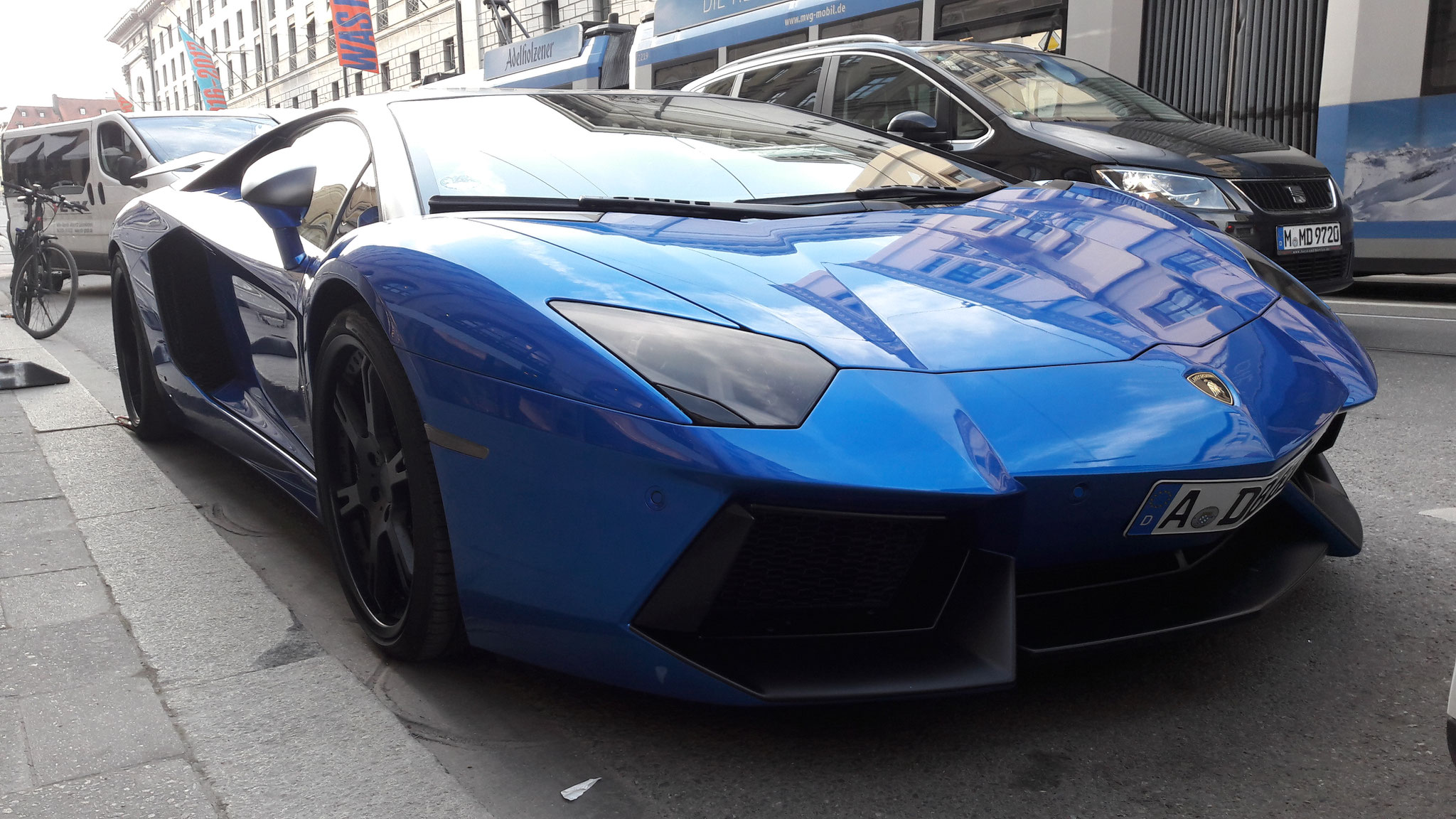 Lamborghini Aventador LP700-4 - A-DB61