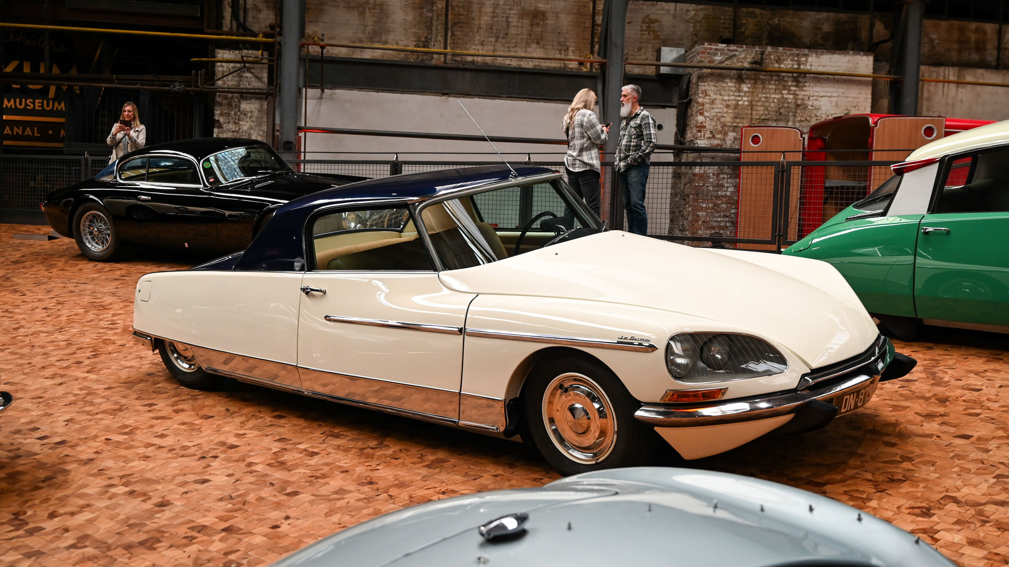 Citroen DS Cabrio Chapron Le Dandy - DN879HL (FRA)