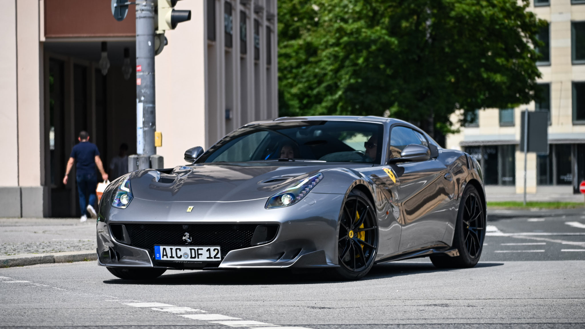 Ferrari F12 Berlinetta "TDF" - AIC-DF12
