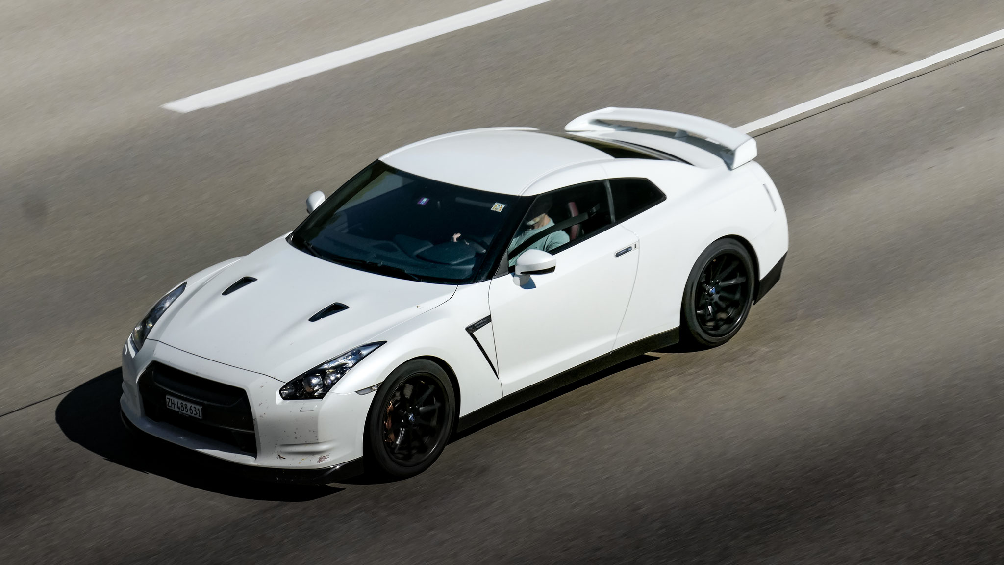 Nissan GTR - ZH488631 (CH)