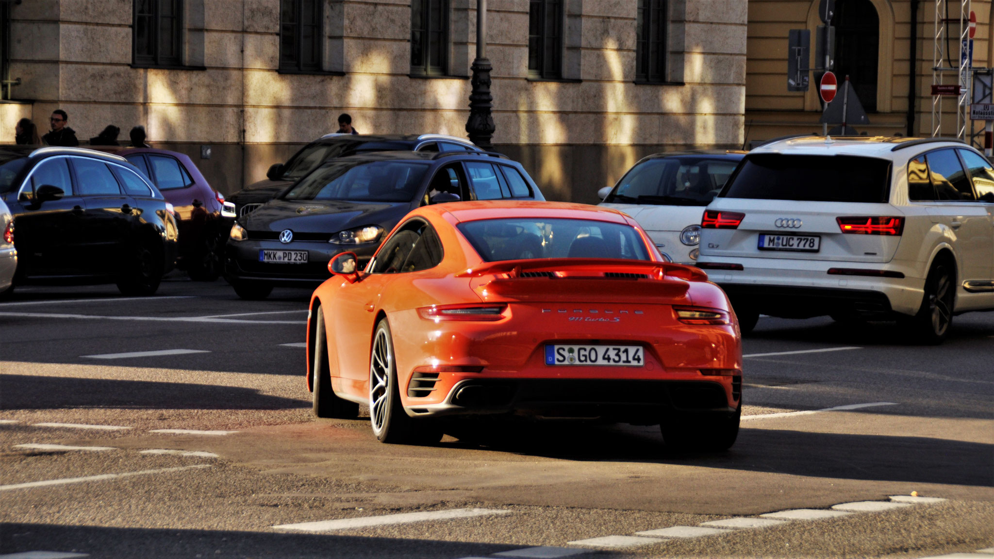 Porsche 911 Turbo S - S-GO4314