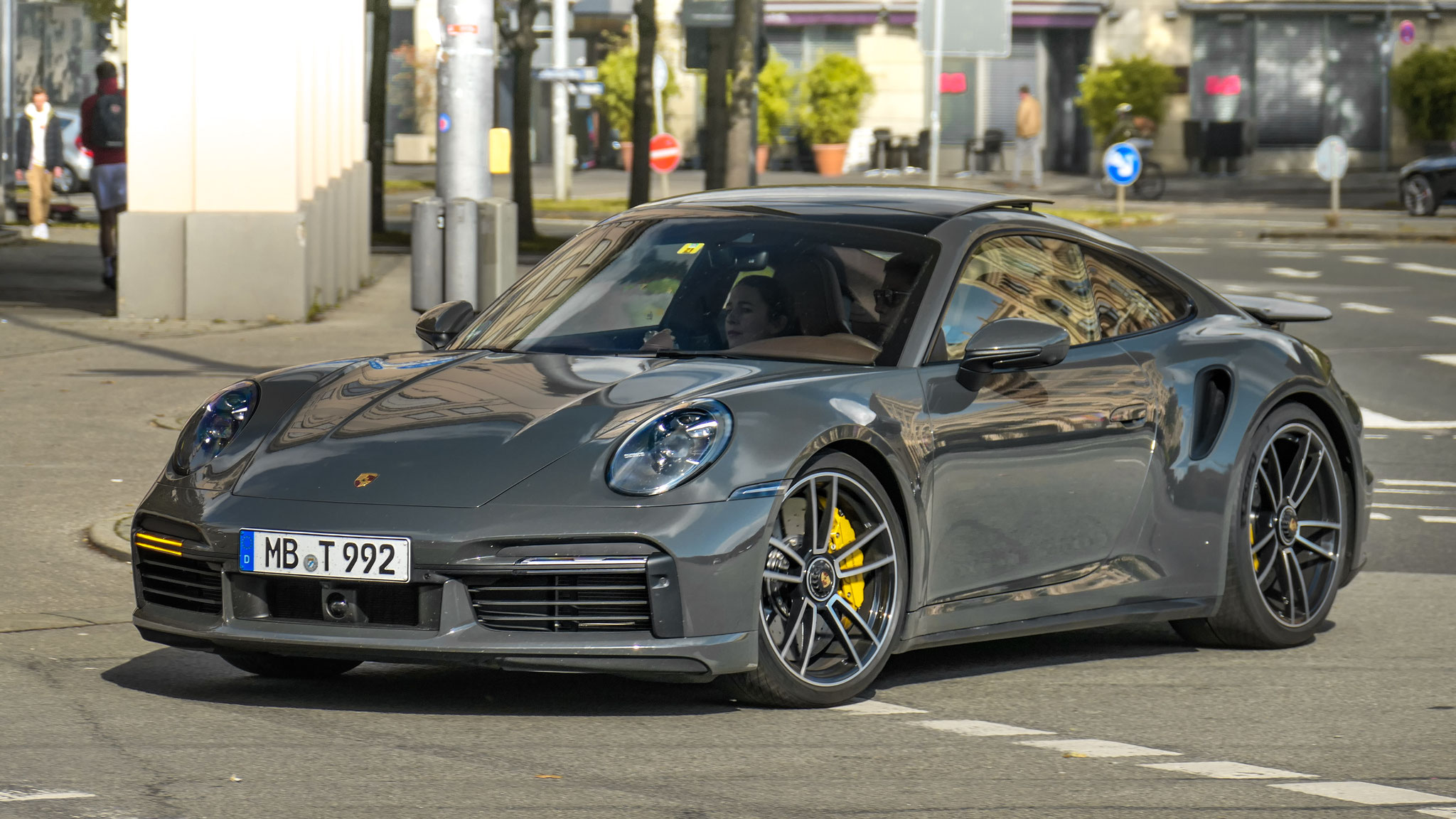 Porsche 911 Turbo S - MB-T992