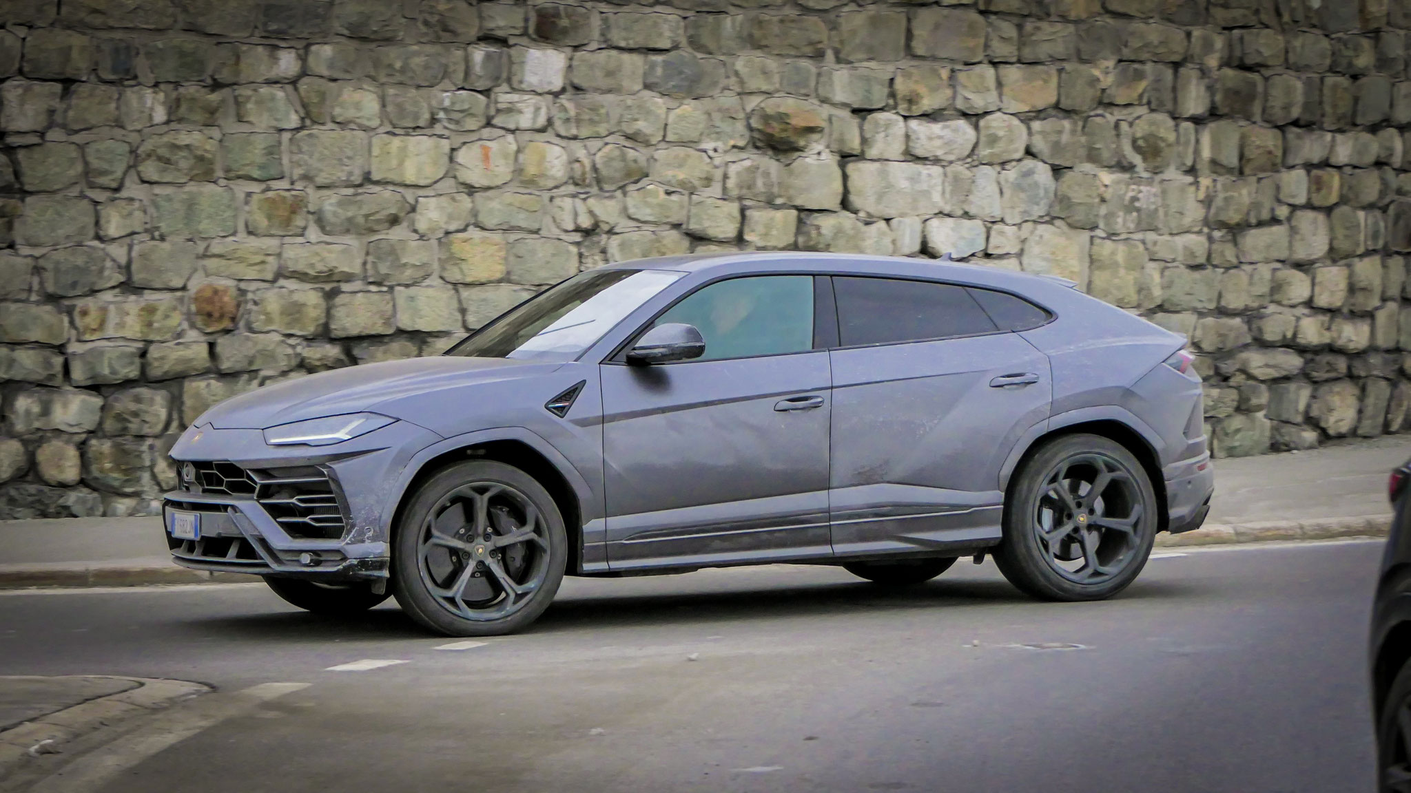 Lamborghini Urus - FY682JN (ITA)