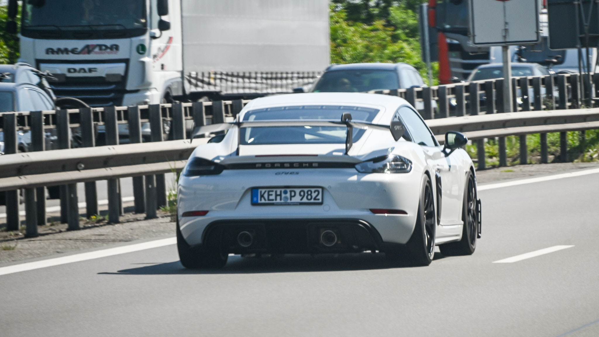 Porsche 718 GT4 RS - KEH-P982