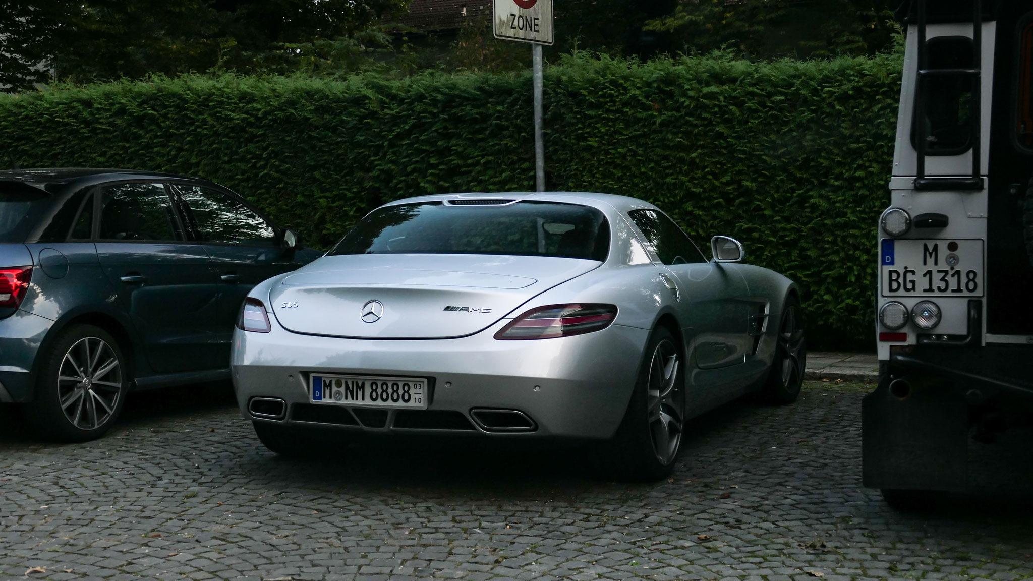 AMG SLS - M-NM8888