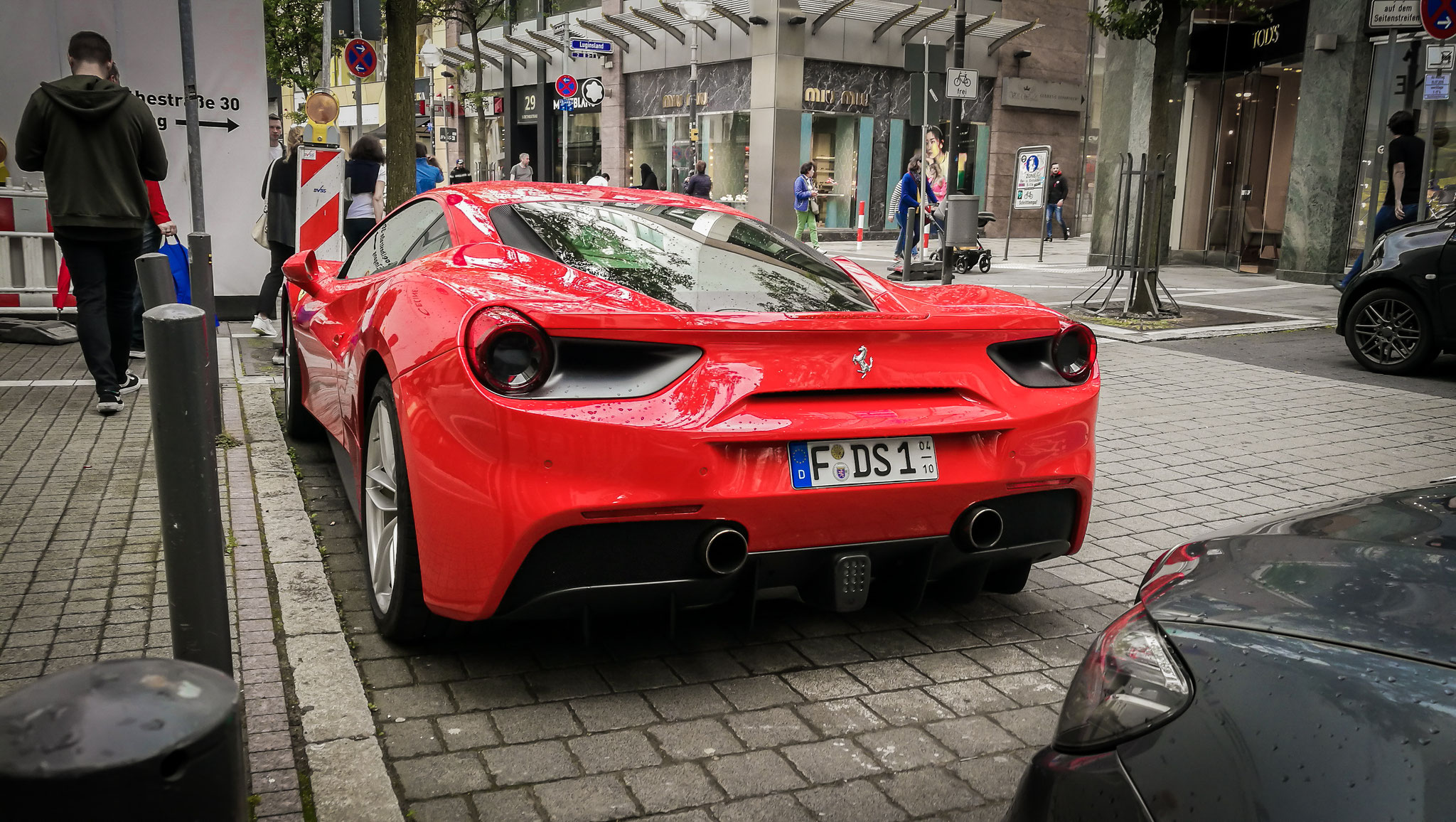 Ferrari 488 GTB - F-DS1