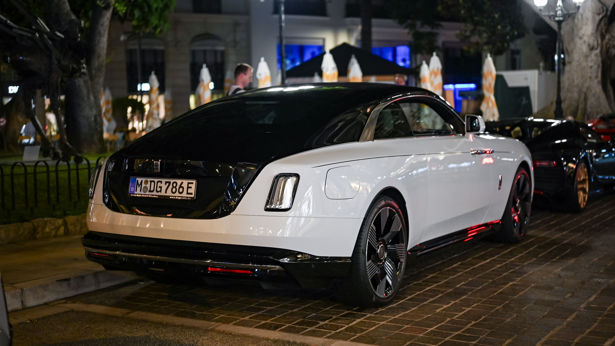 Rolls Royce Spectre - M-DG786E