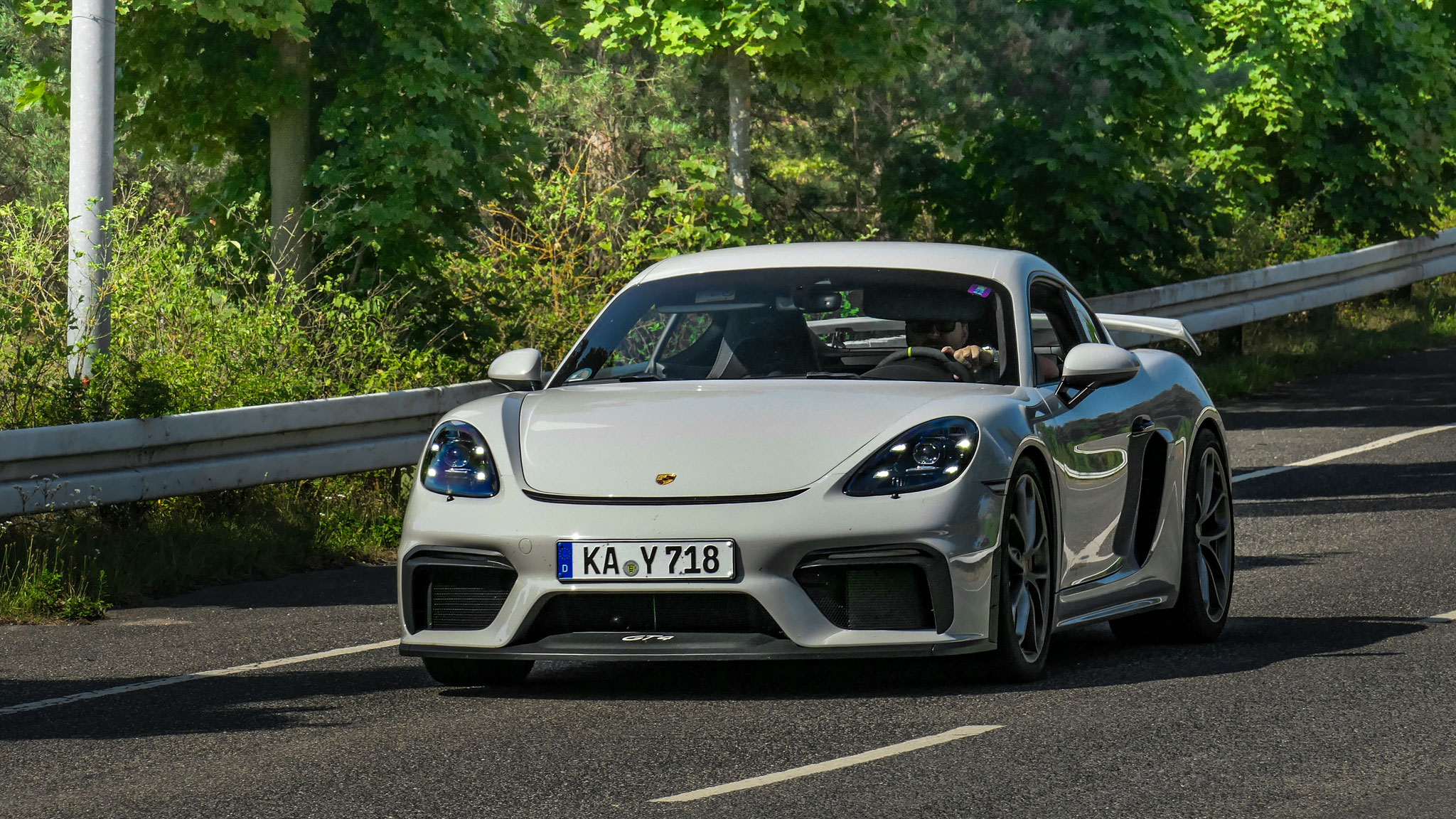 Porsche Cayman GT4 - KA-Y718