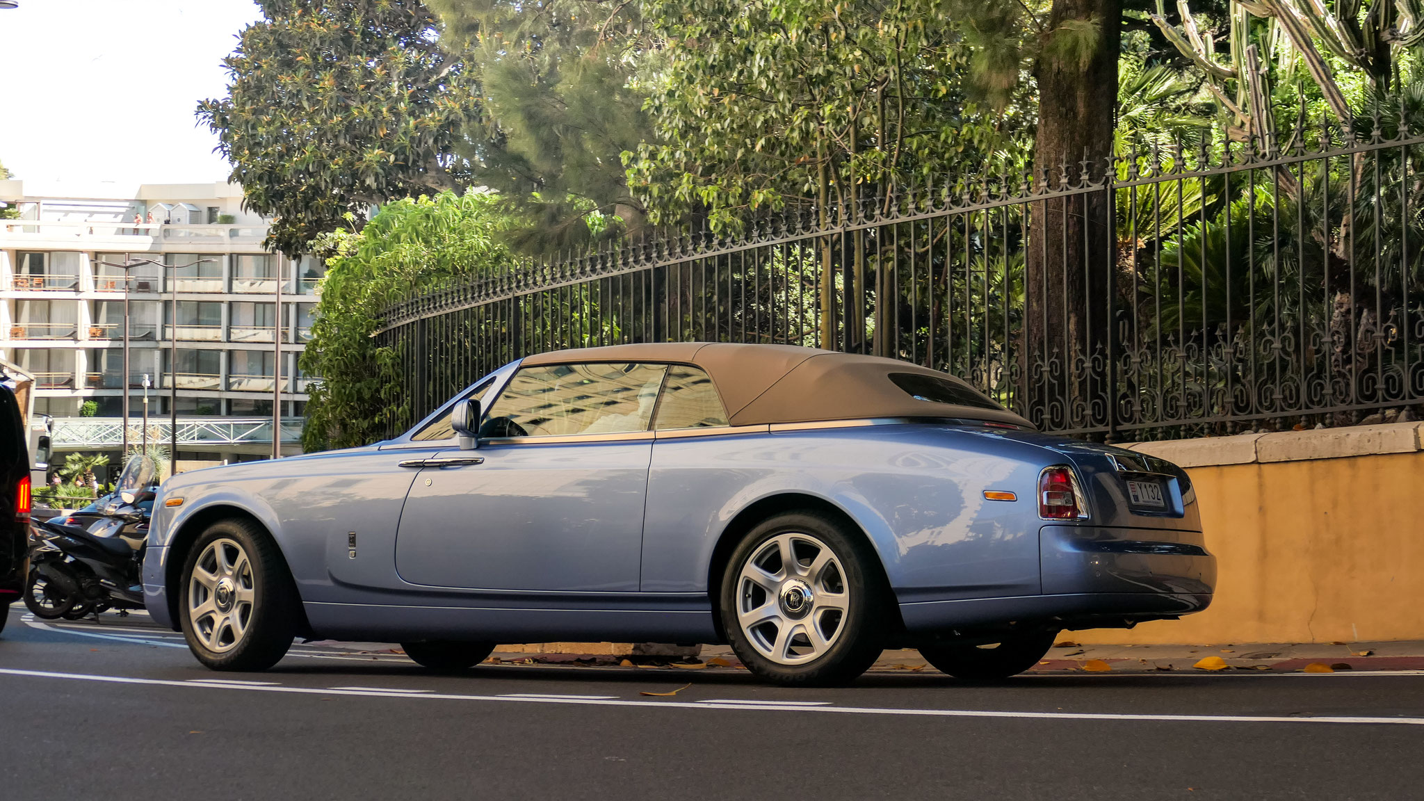 Rolls Royce Drophead - Y132 (MC)