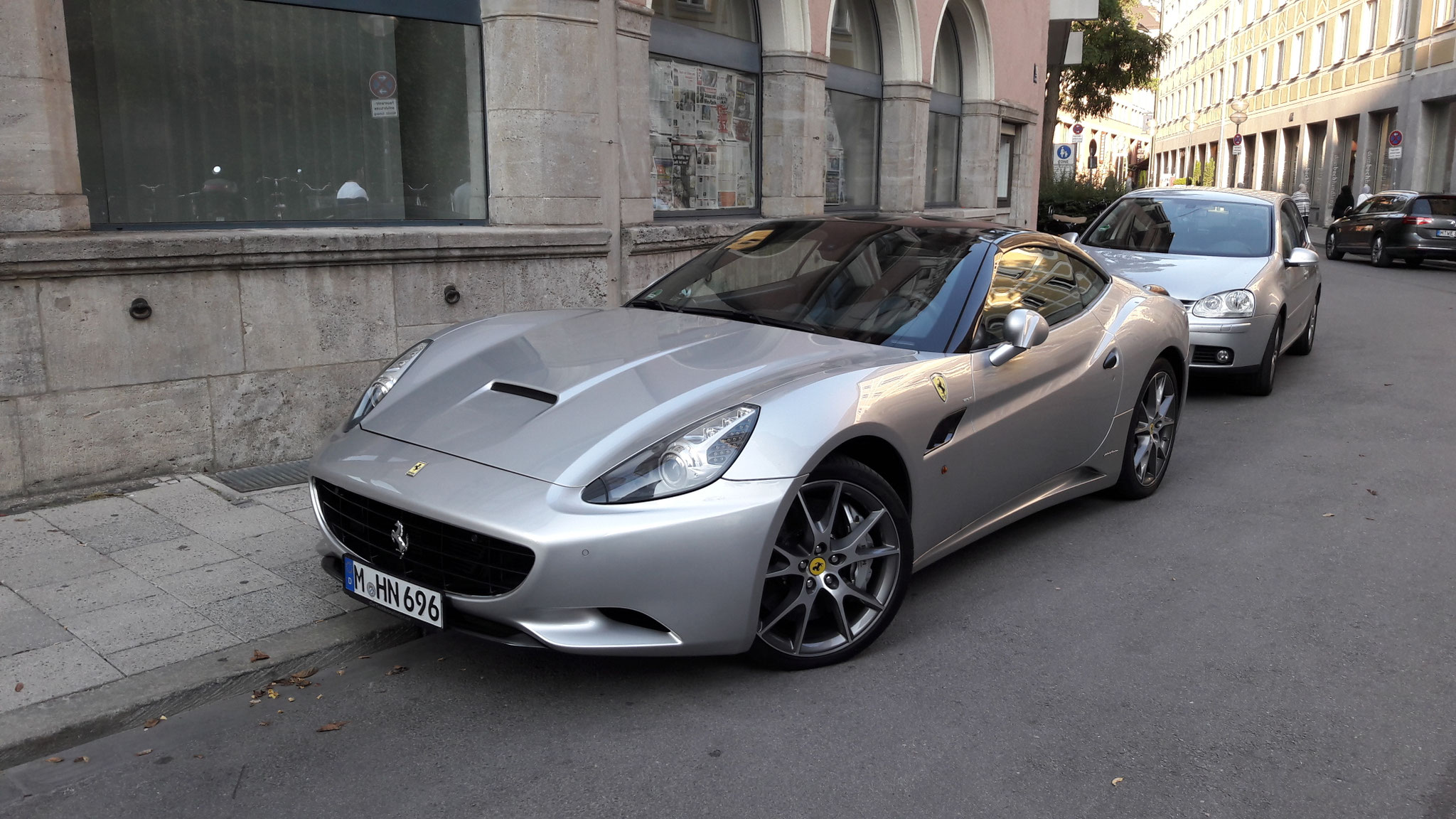Ferrari California - M-HN696