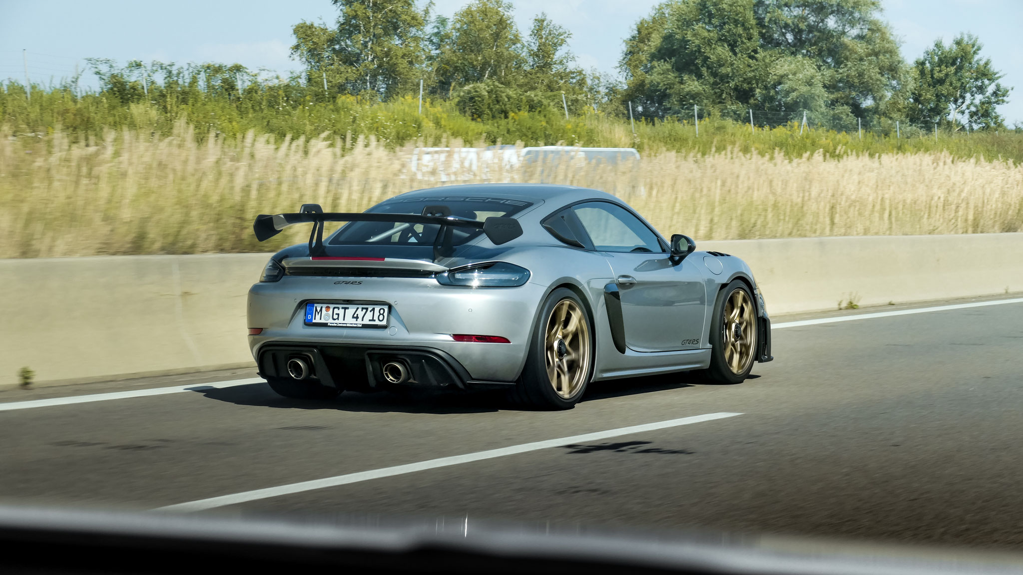 Porsche 718 GT4 RS - M-GT4718