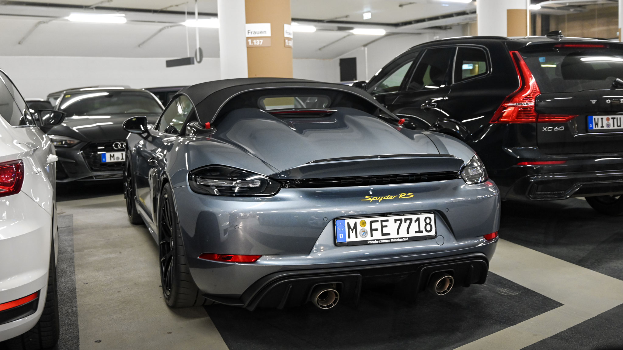Porsche 718 Spyder RS - M-FE7718