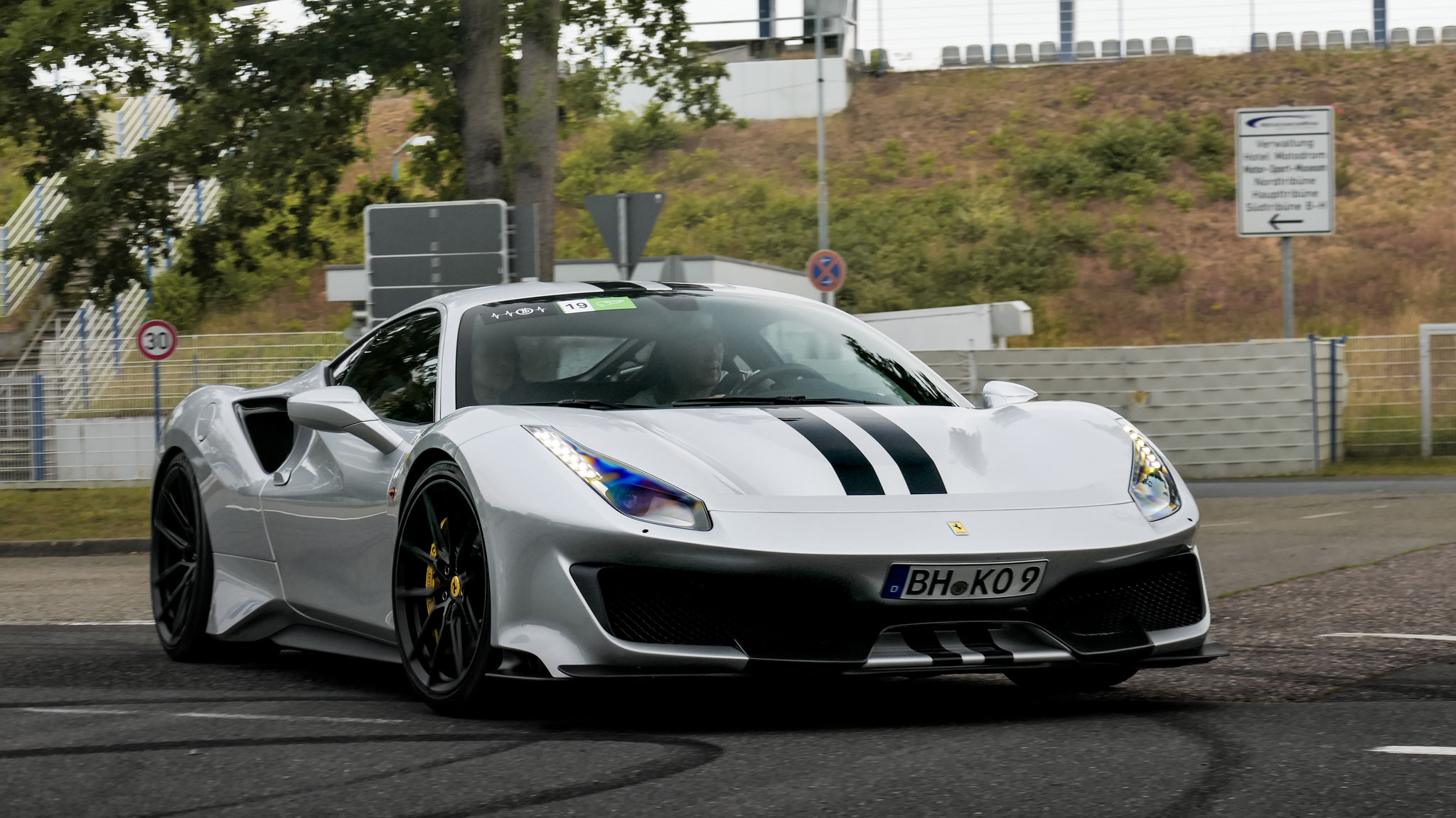 Ferrari 488 Pista - BH-KO9