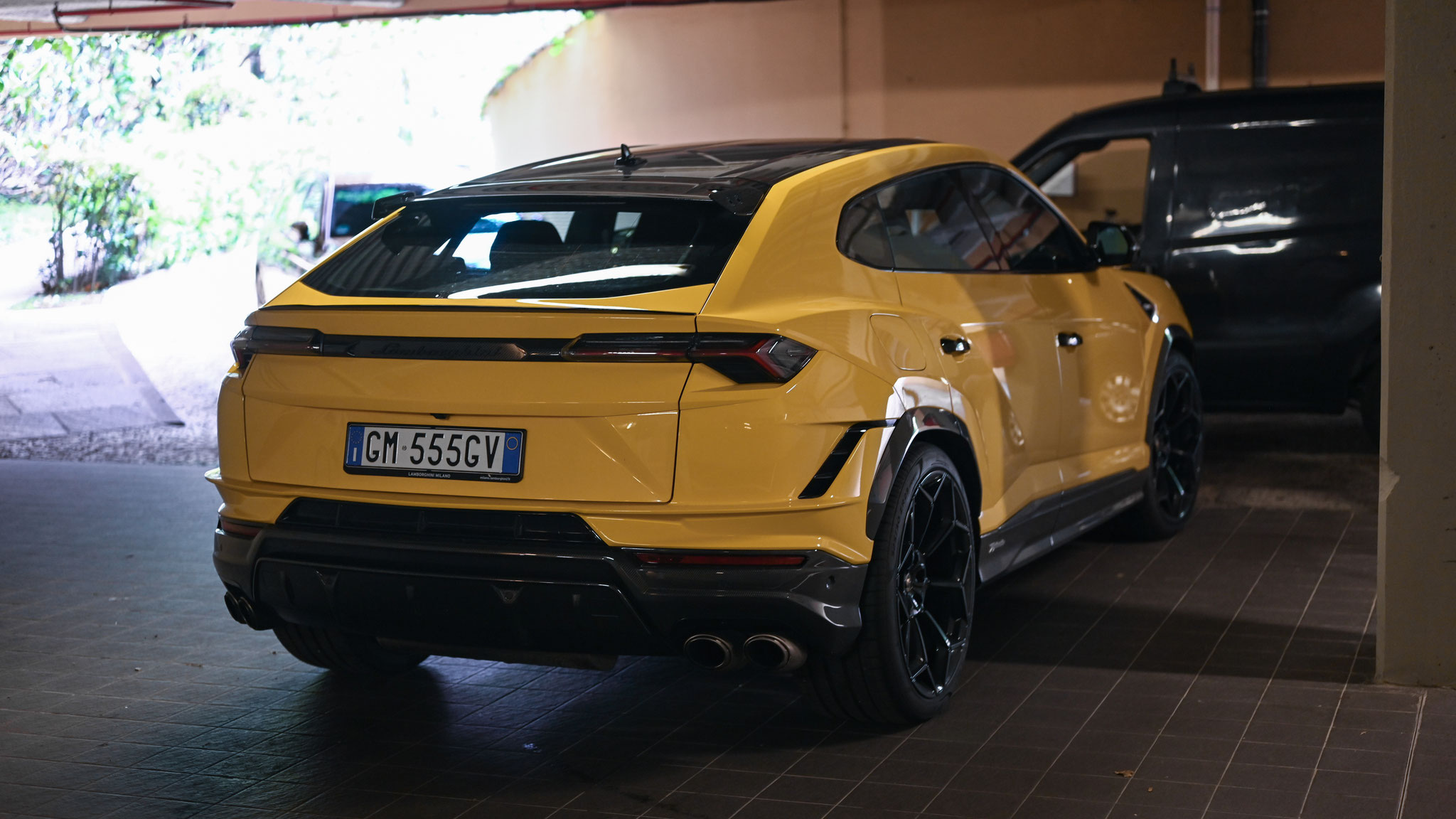 Lamborhini Urus Performante - GM555GV (ITA)