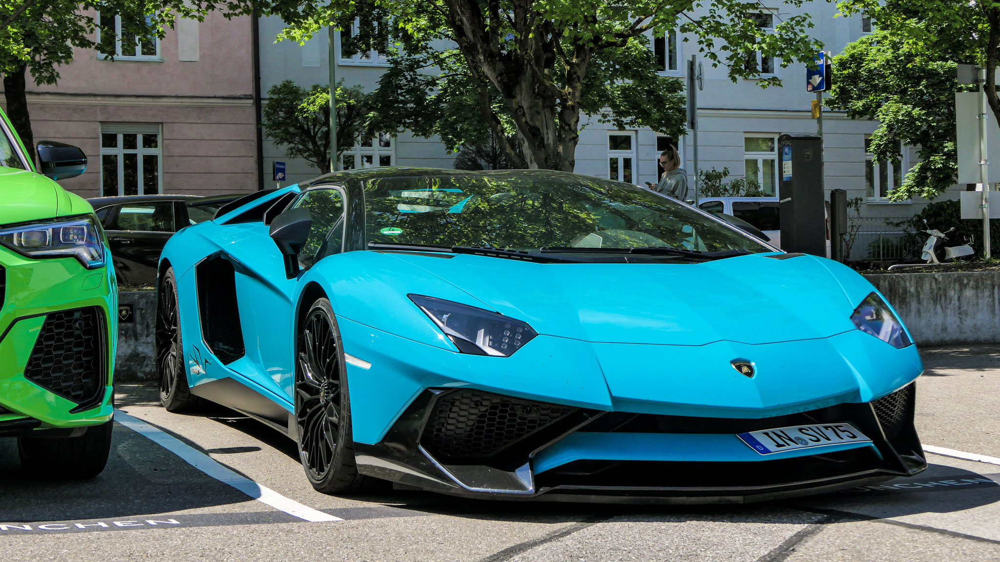 Lamborghini Aventador LP-750-4 SV Roadster - IN-SV75