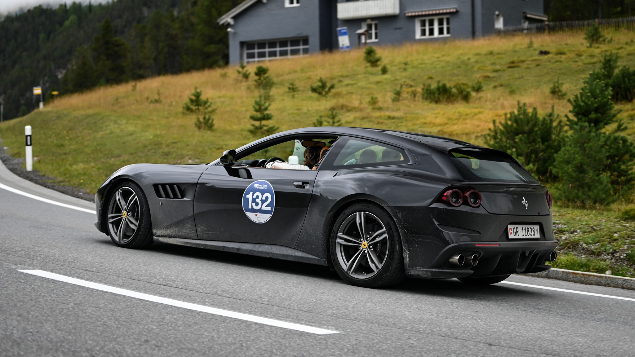 Ferrari GTC4 Lusso - GR11838 (CH)
