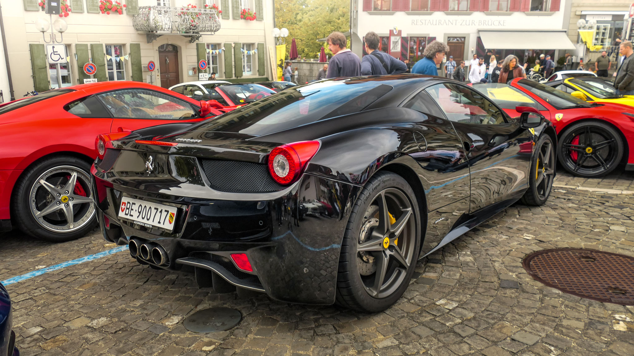 Ferrari 458 Italia - BE900717 (CH)