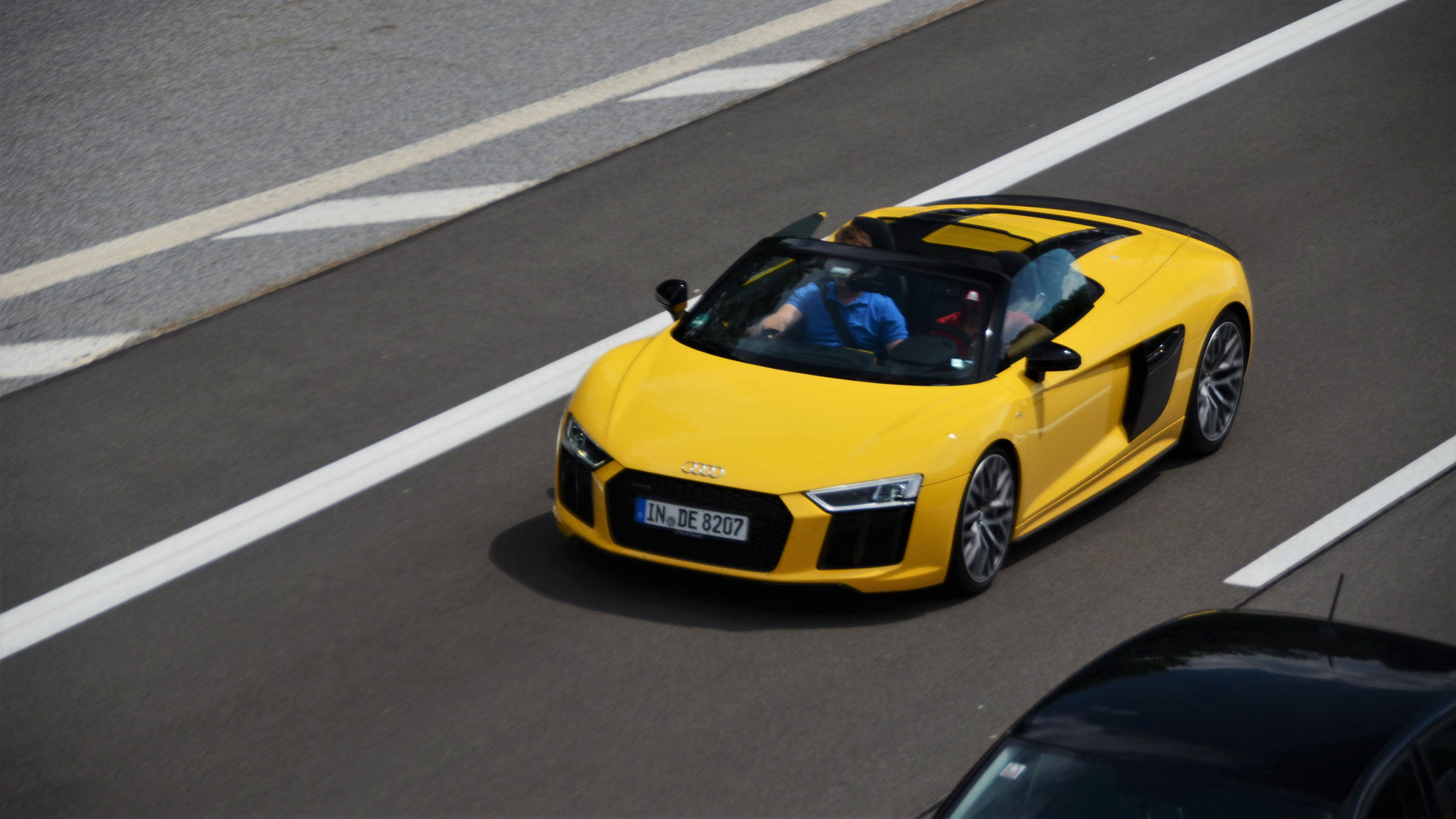 Audi R8 V10 Spyder - IN-DE8207