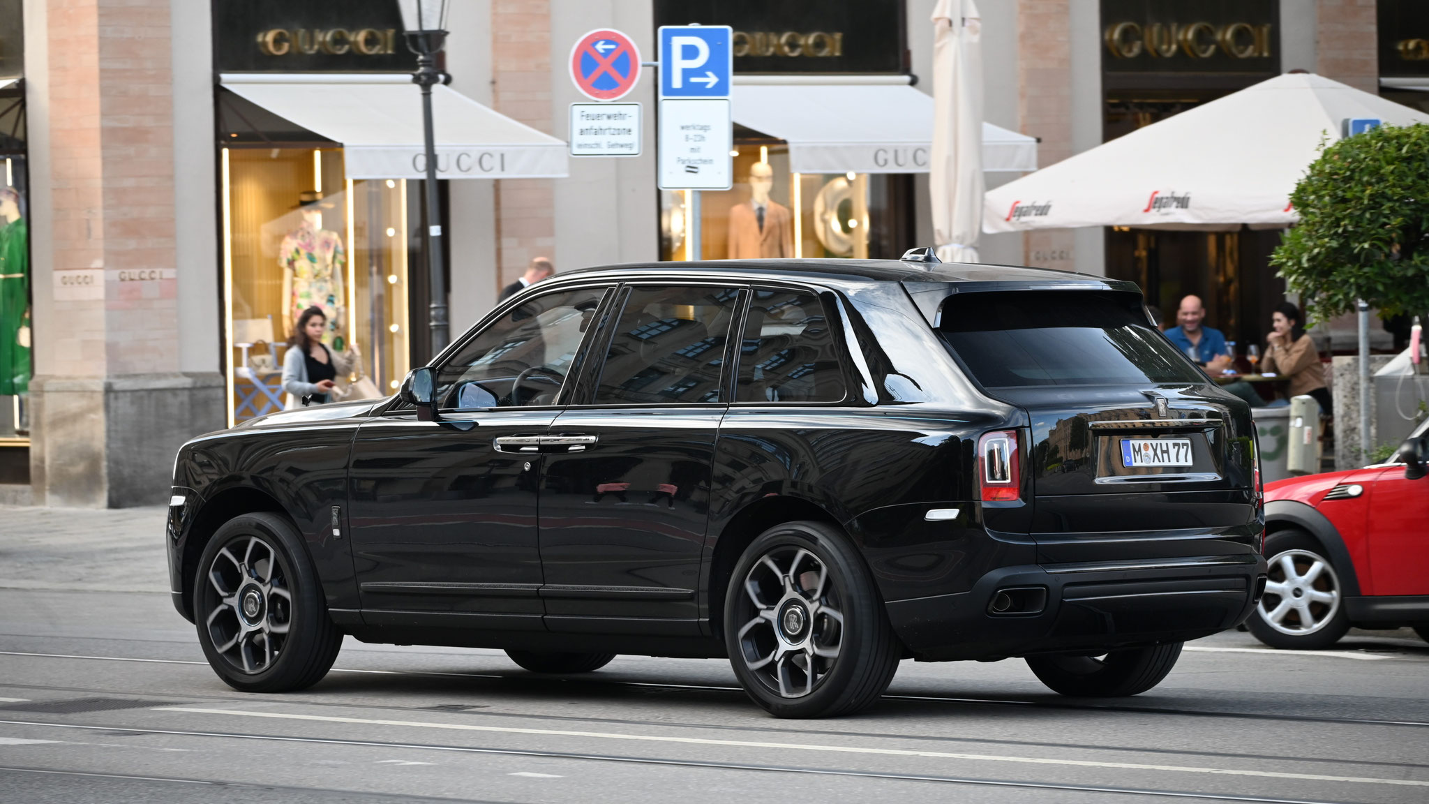 Rolls Royce Cullinan - M-XH77