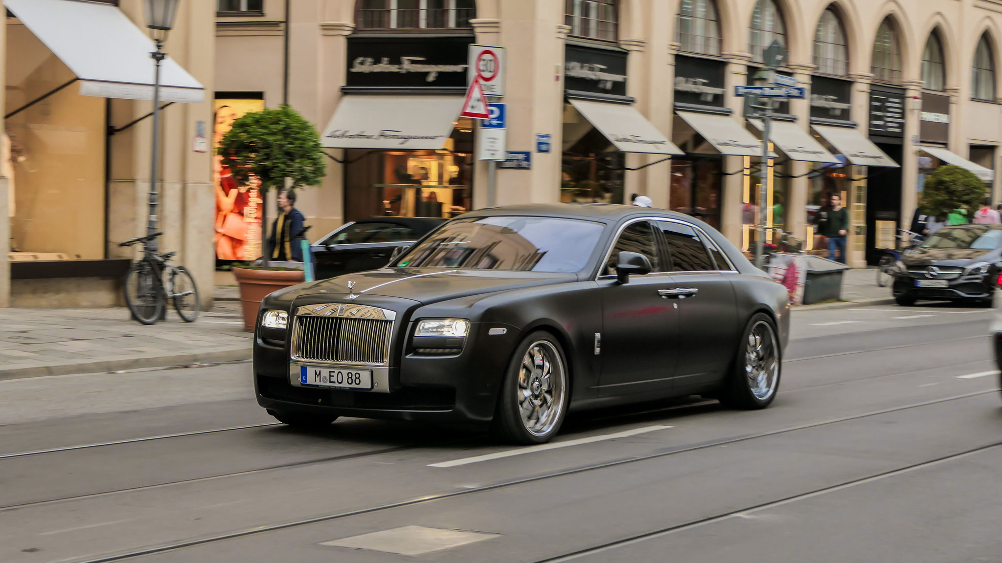 Rolls Royce Ghost - M-EO88