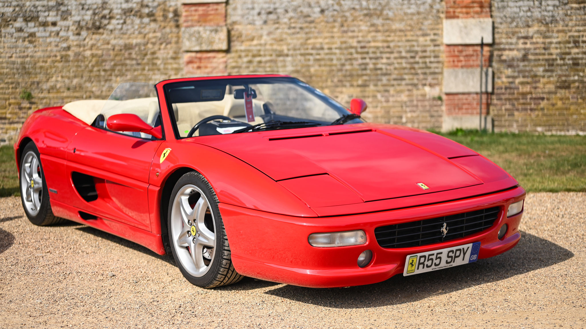 Ferrari F355 Spider - R55SPY (GB)