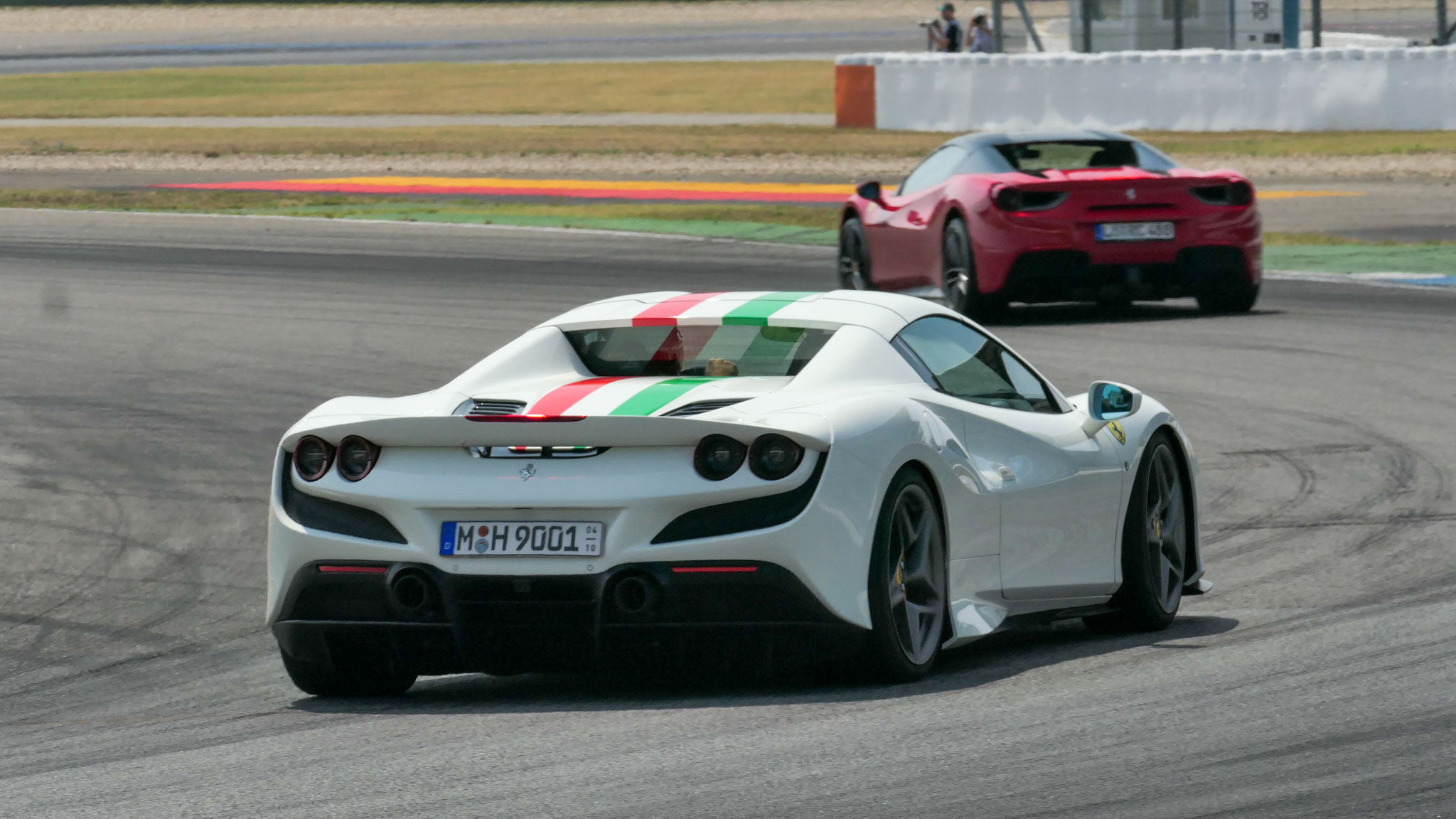 Ferrari F8 Spider - M-H9001