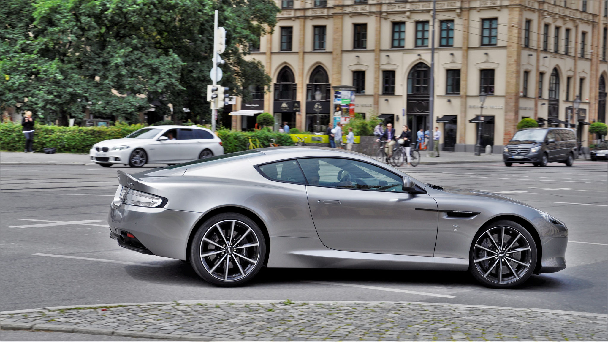 Aston Martin DB9 GT - GM-GT2375