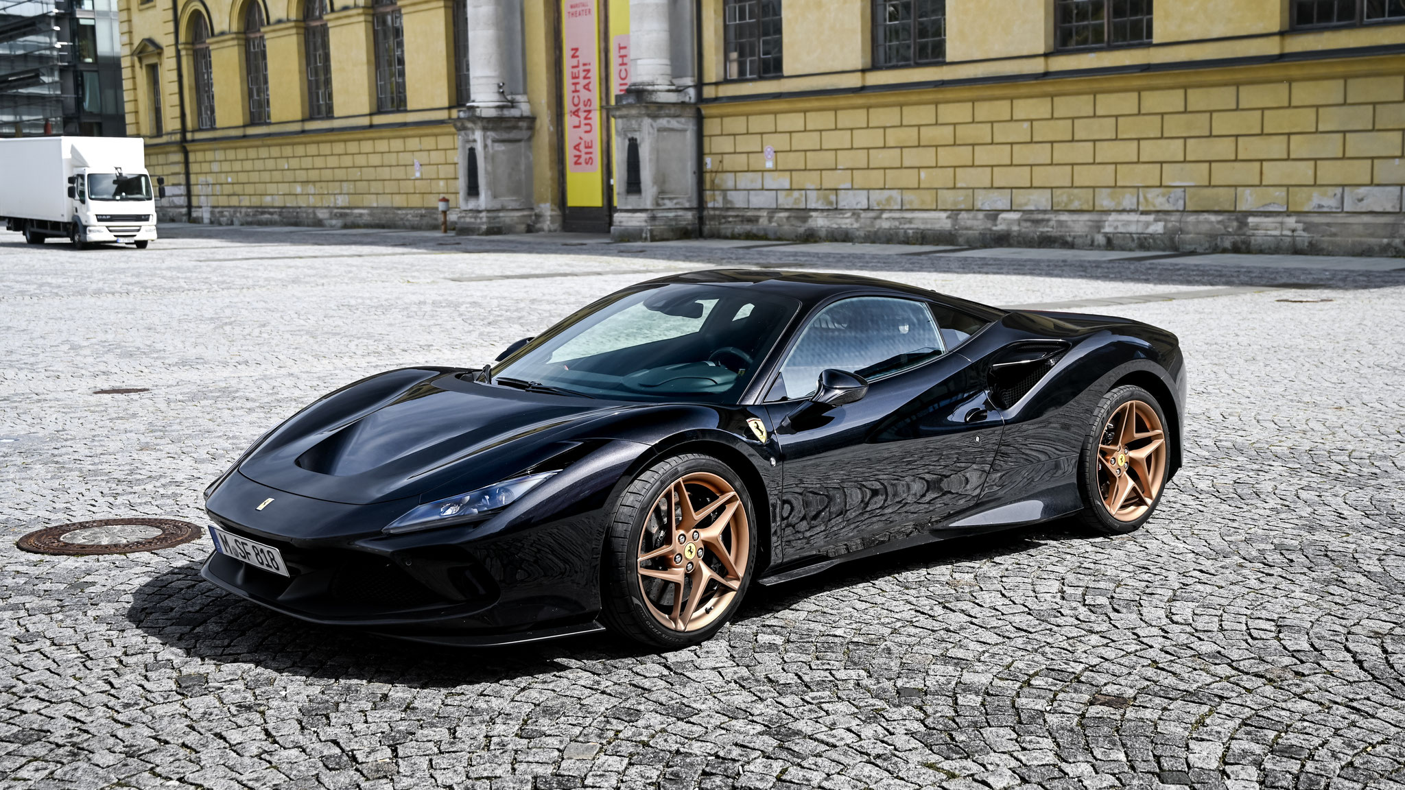 Ferrari F8 Tributo - M-SF818