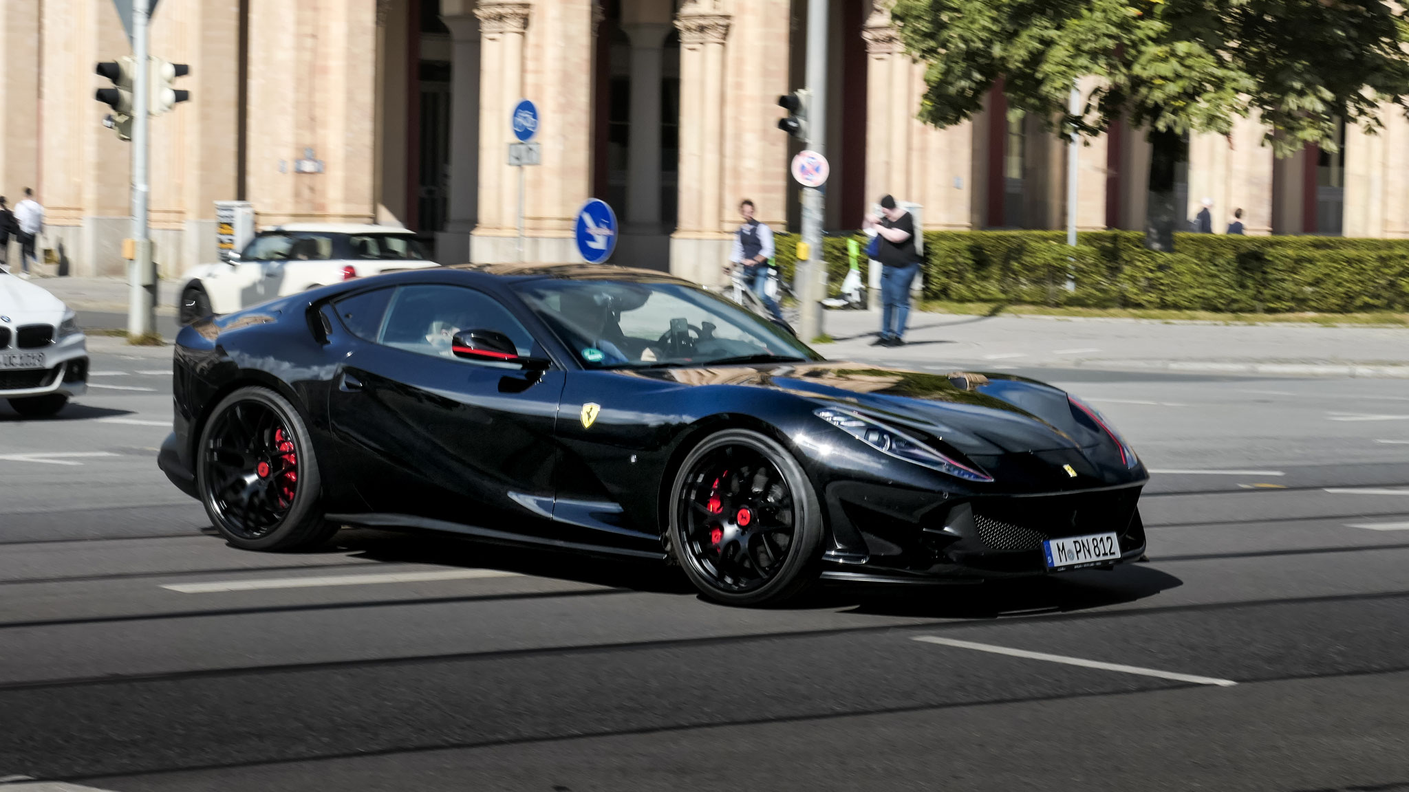 Ferrari 812 Superfast  - M-PN812