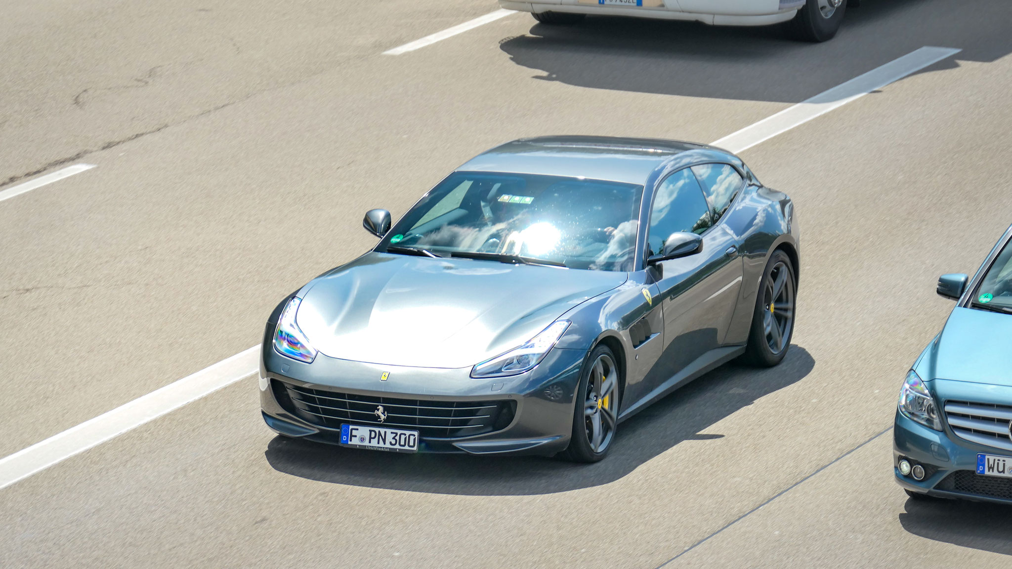 Ferrari GTC4 Lusso - F-PN300