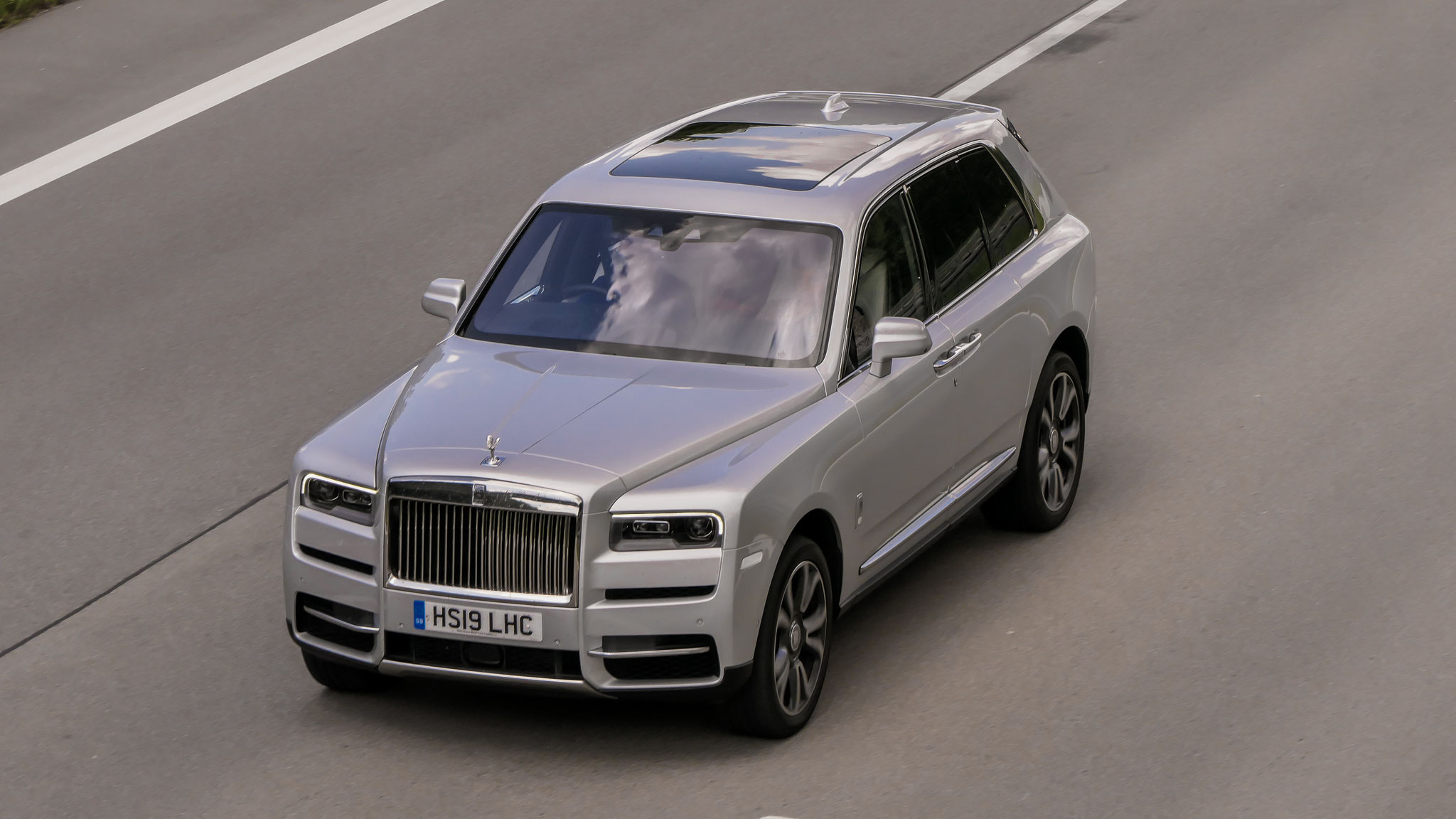 Rolls Royce Cullinan - HS19LHC (GB)