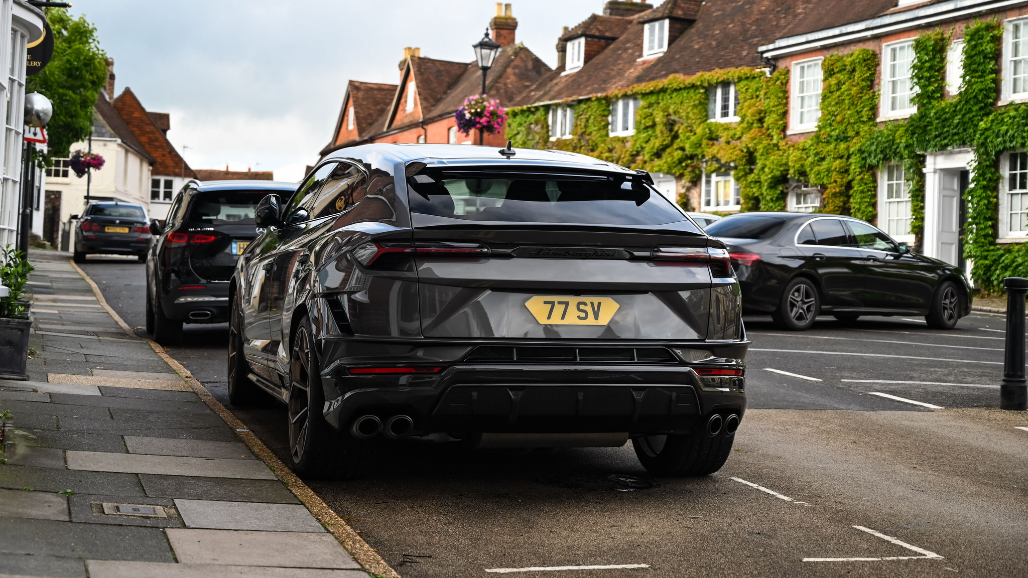 Lamborhini Urus Performante - 77SV (GB)