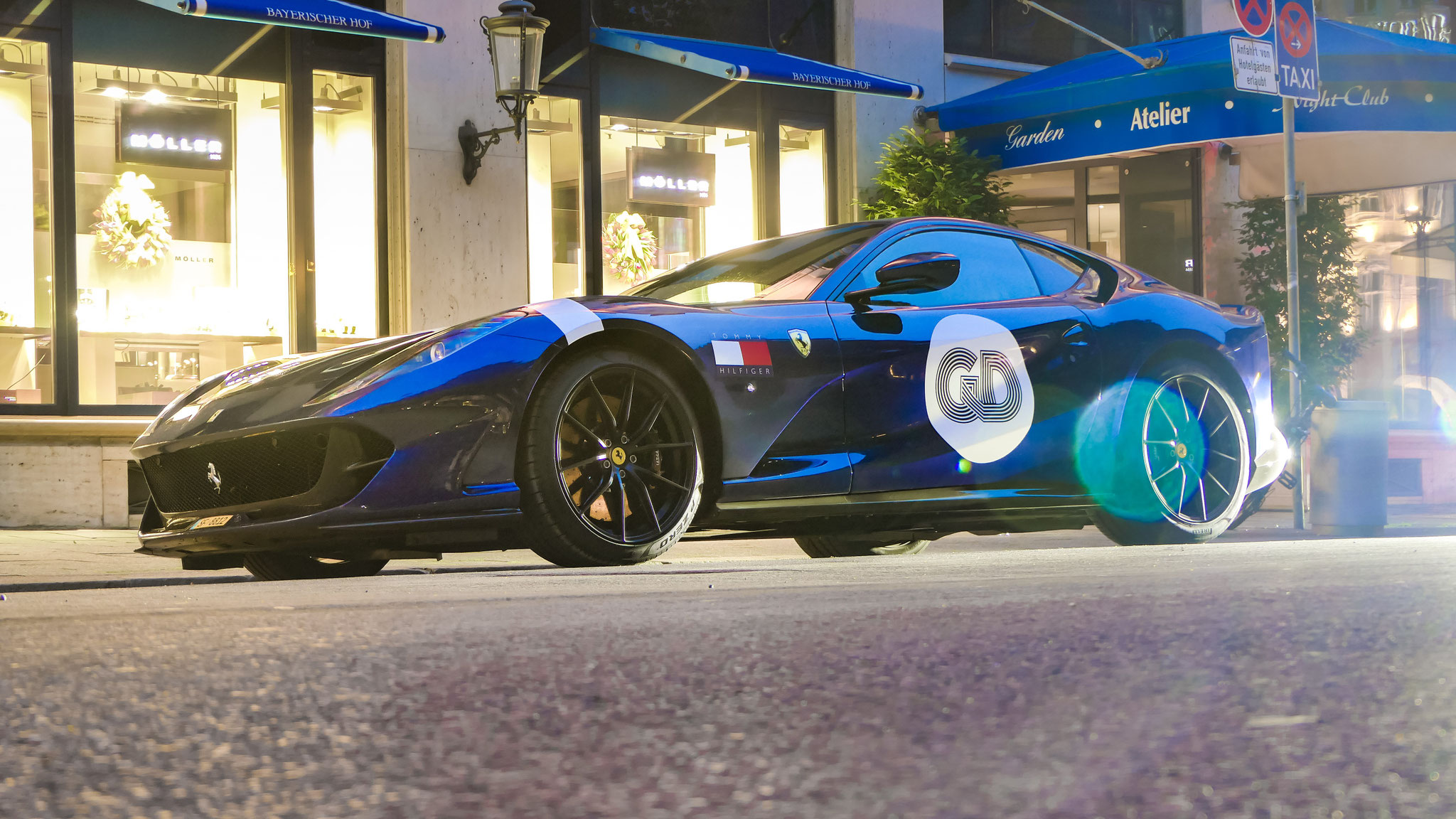 Ferrari 812 Superfast Tailormade - SF8812 (LUX)