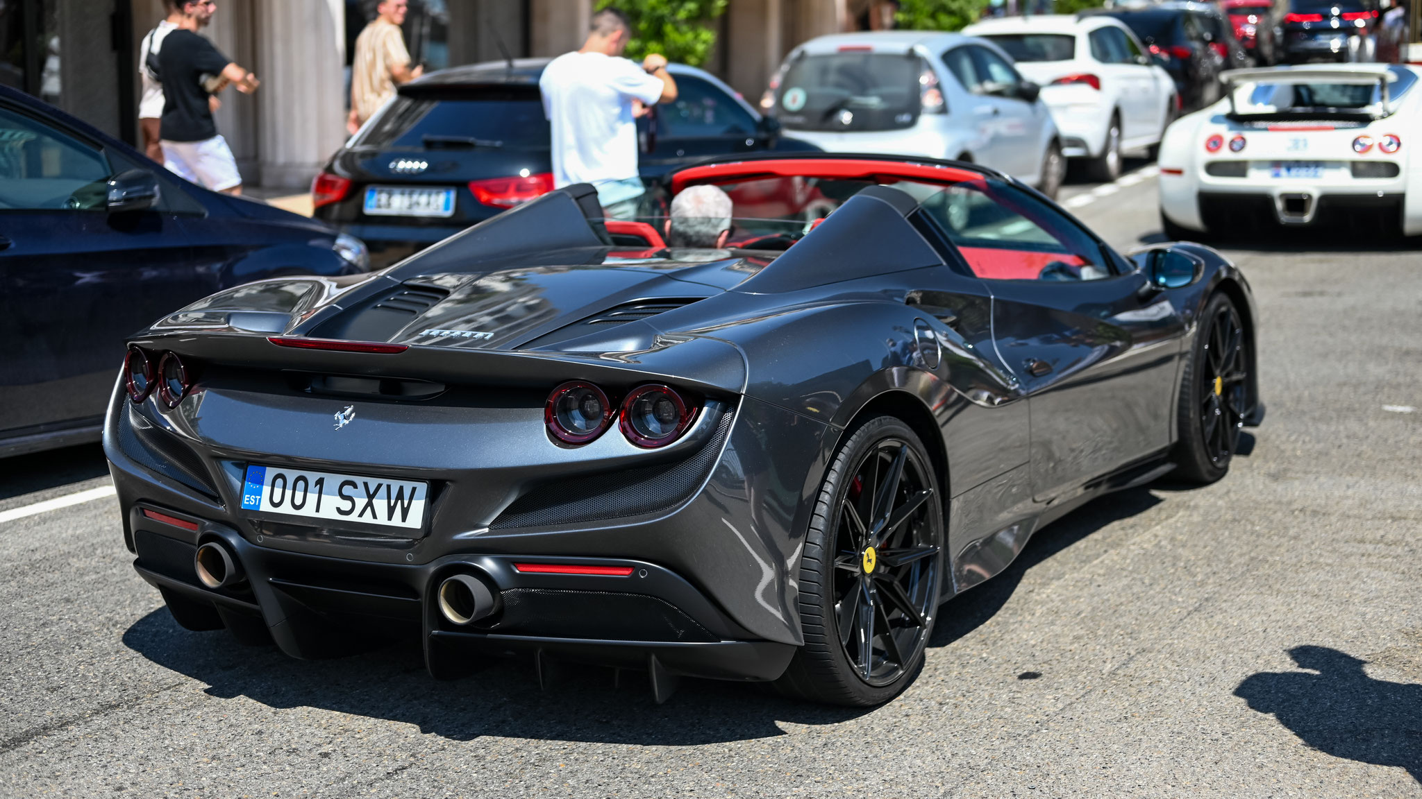 Ferrari F8 Spider - 001SXW (EST)