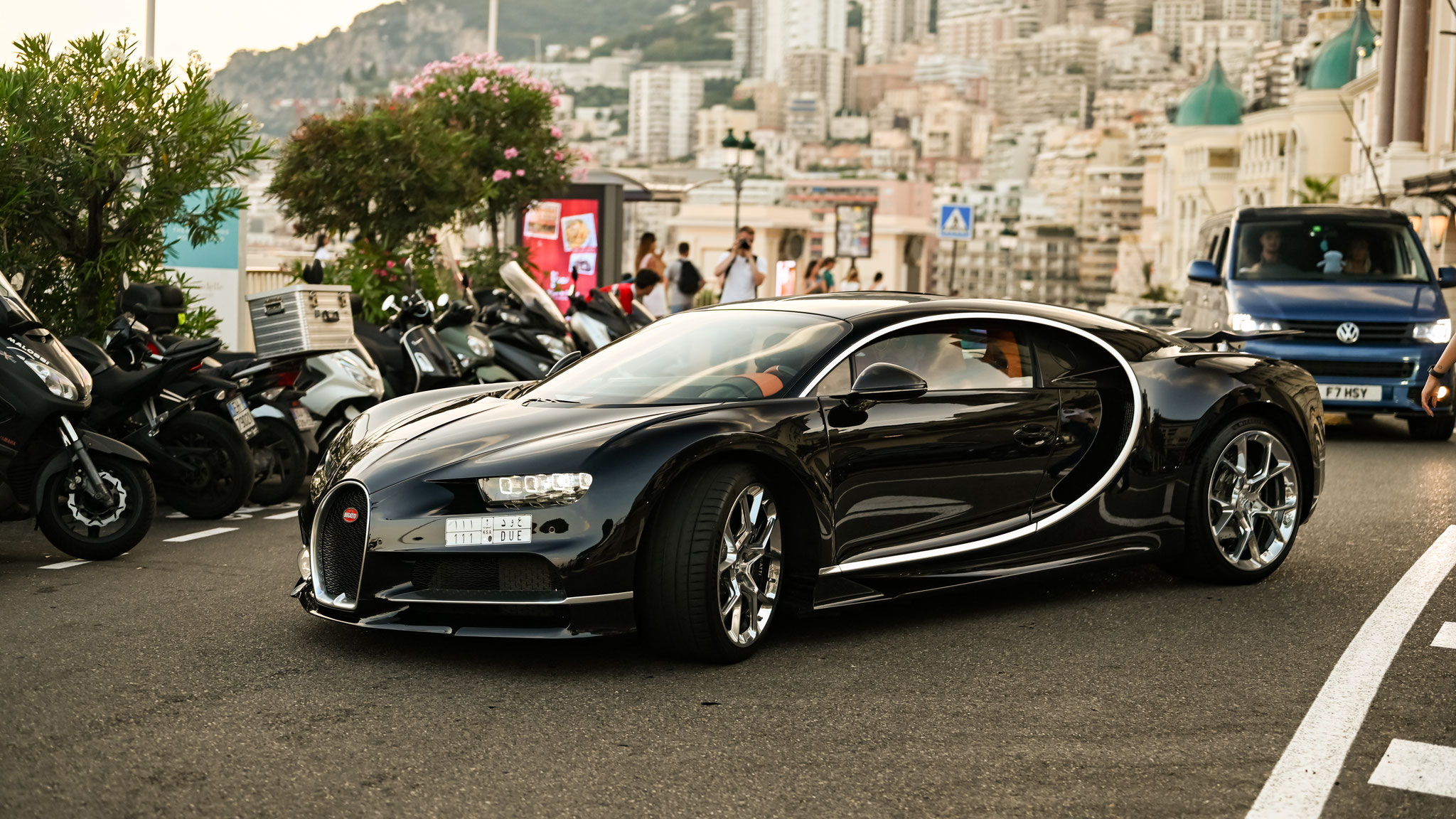 Bugatti Chiron - 111DUE (KSA)