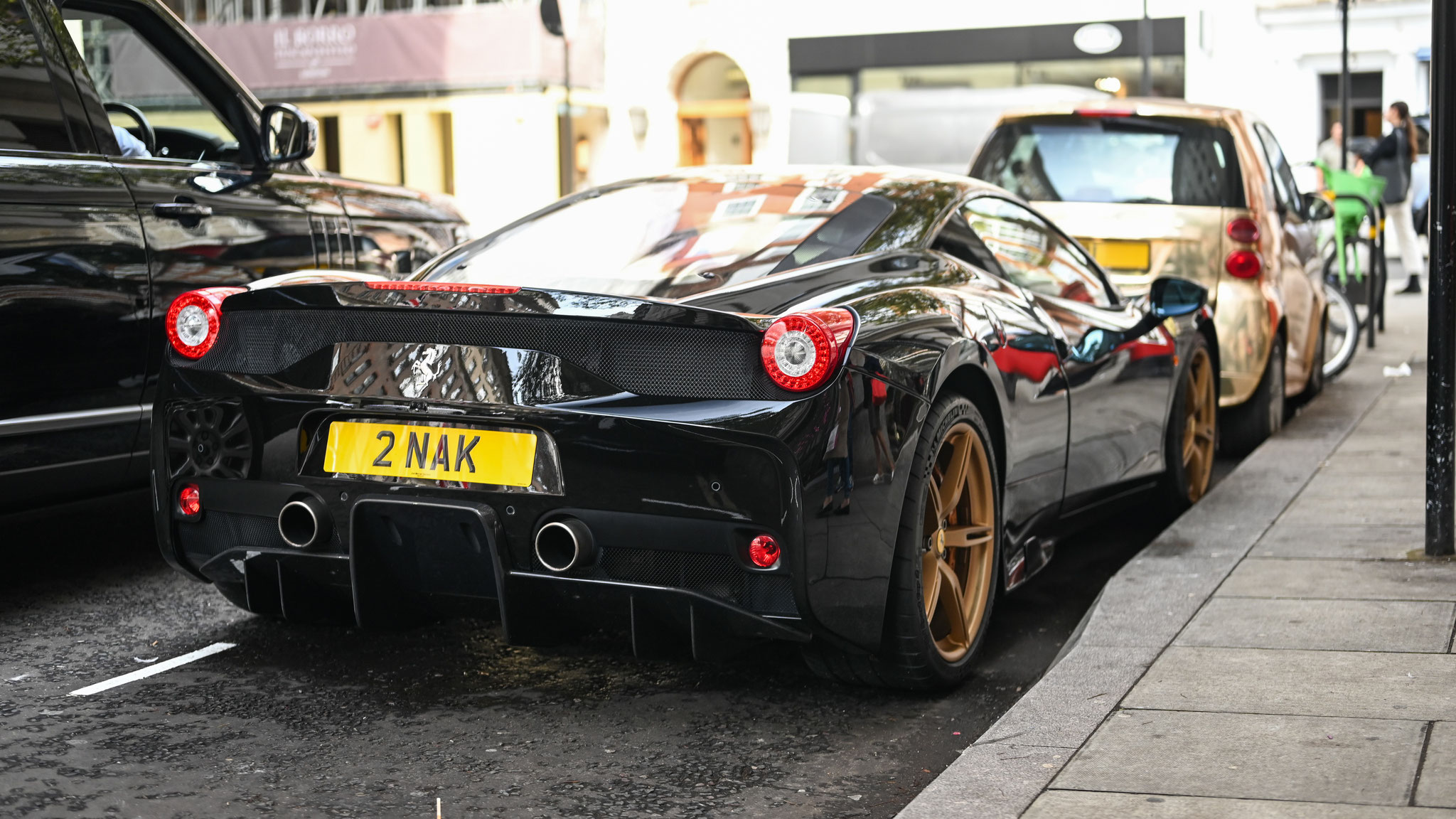 Ferrari 458 Speciale - 2NAK (GB)