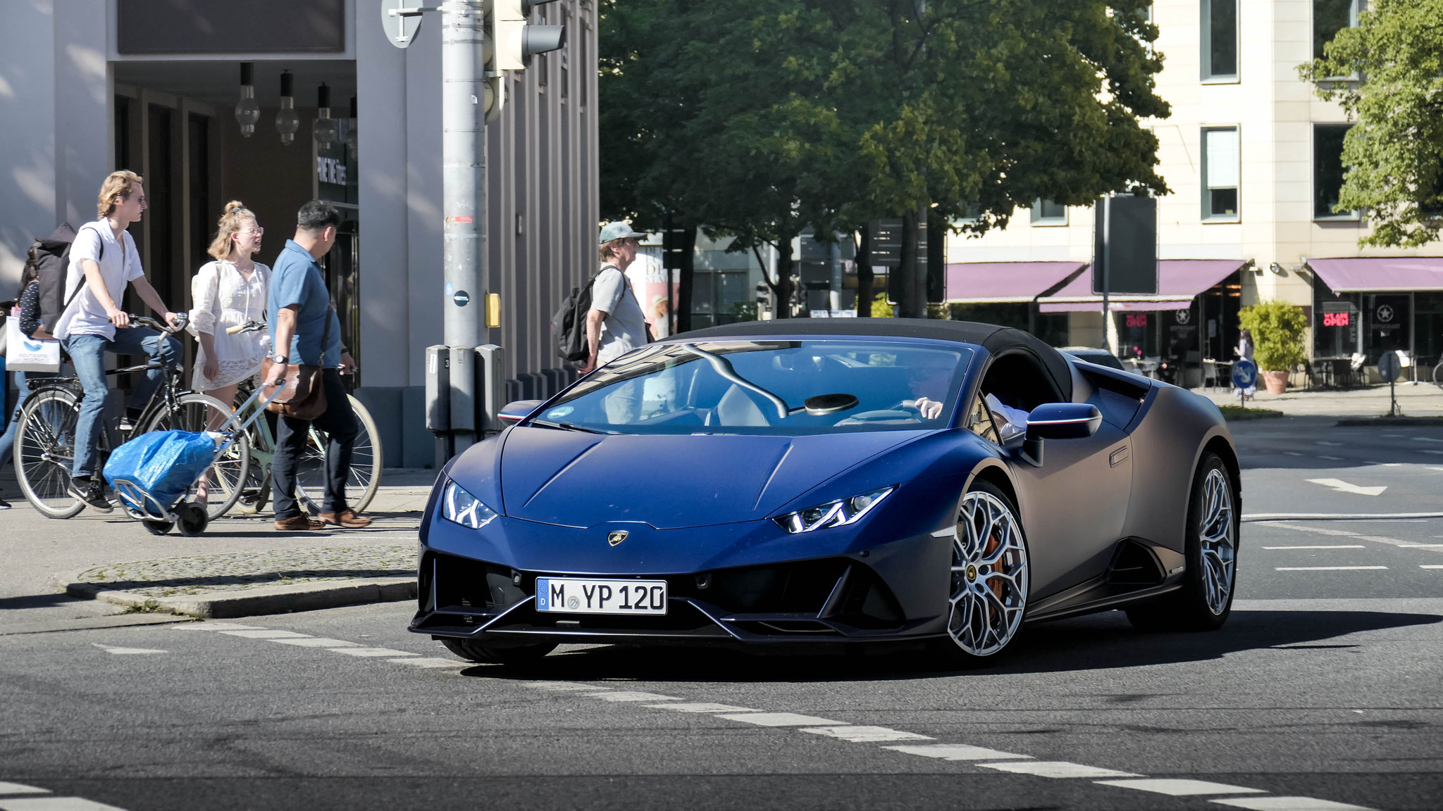 Lamborghini Huracan Evo Spyder - M-YP120