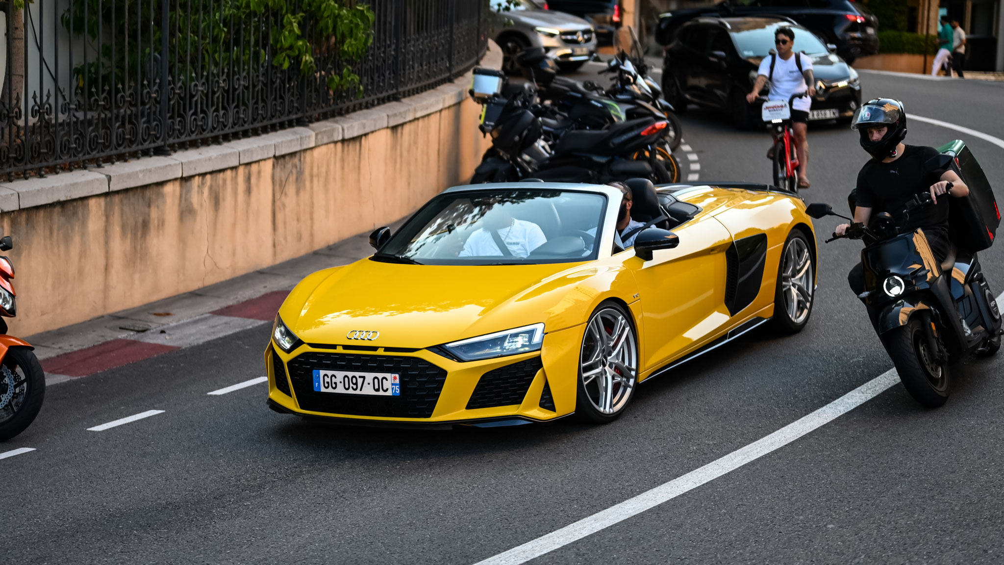 Audi R8 V10 Spyder - GG097QC-75 (FRA)
