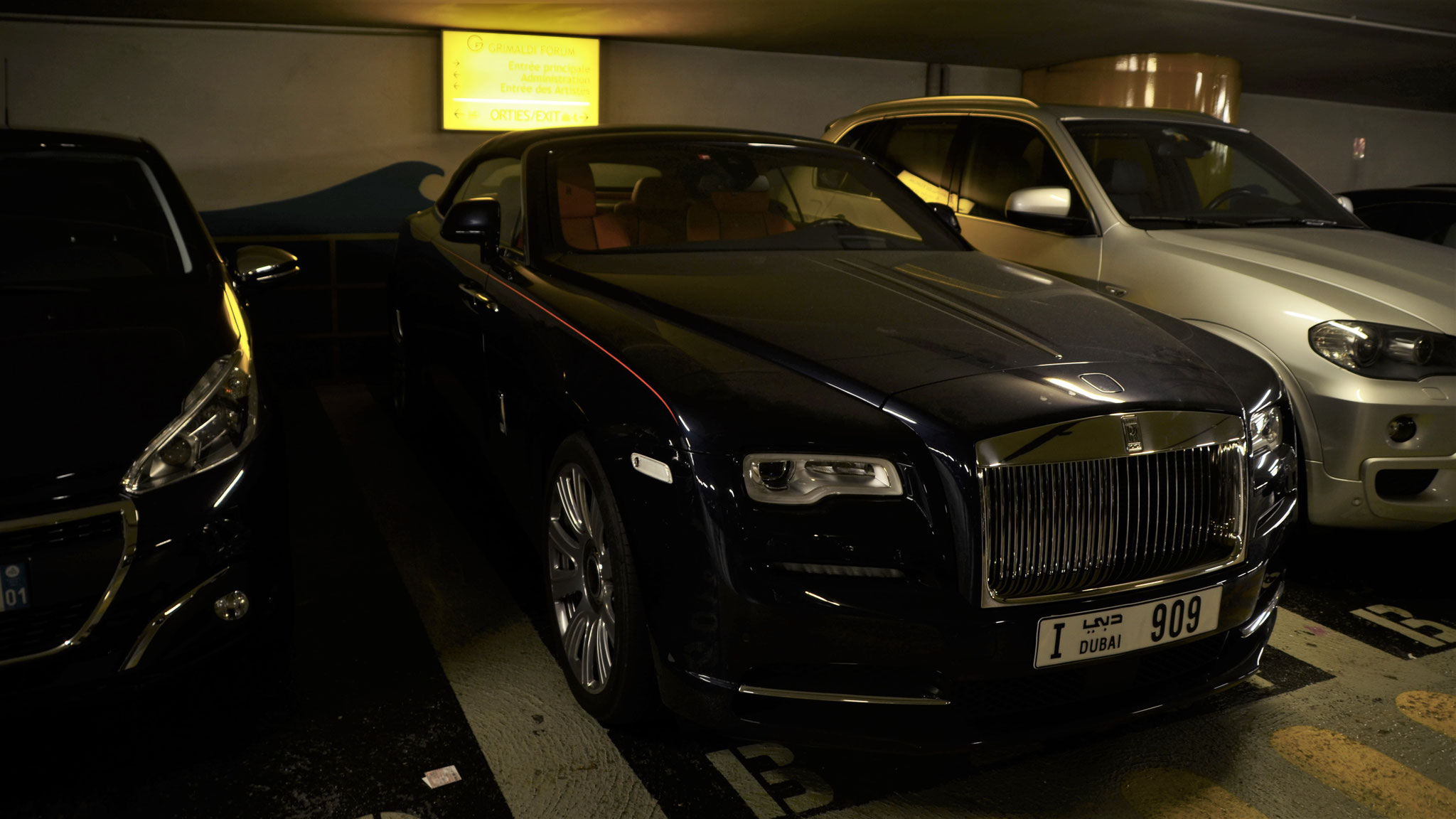 Rolls Royce Dawn - I909 (Dubai)