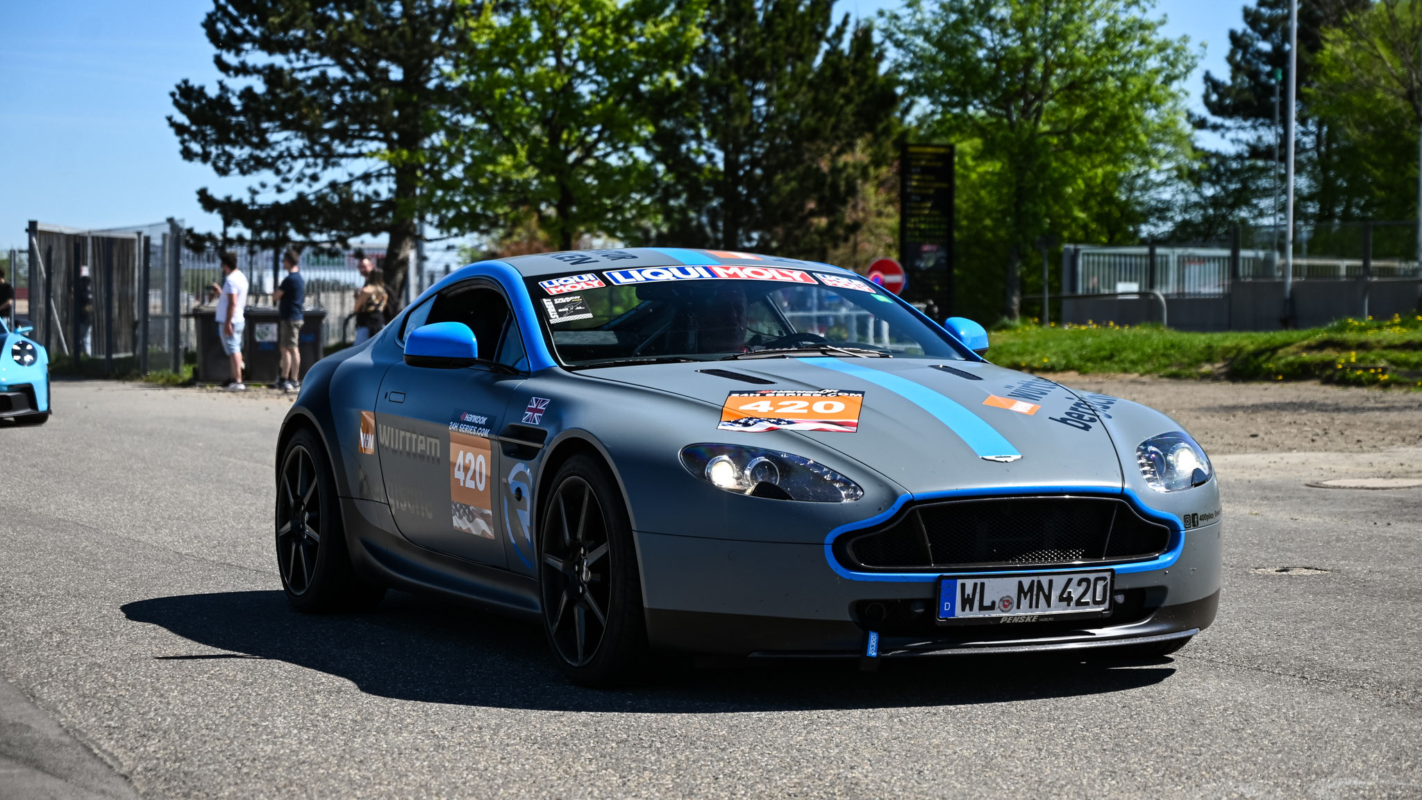 Aston Martin Vantage V8 - WL-MN420