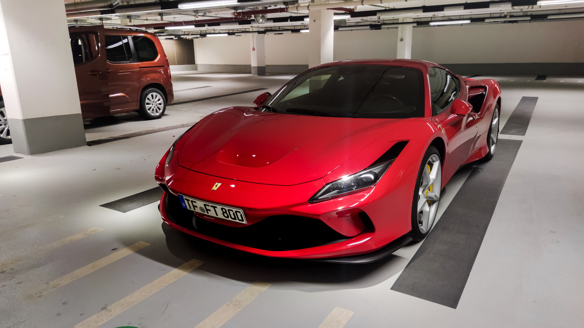 Ferrari F8 Tributo - TF-FT800