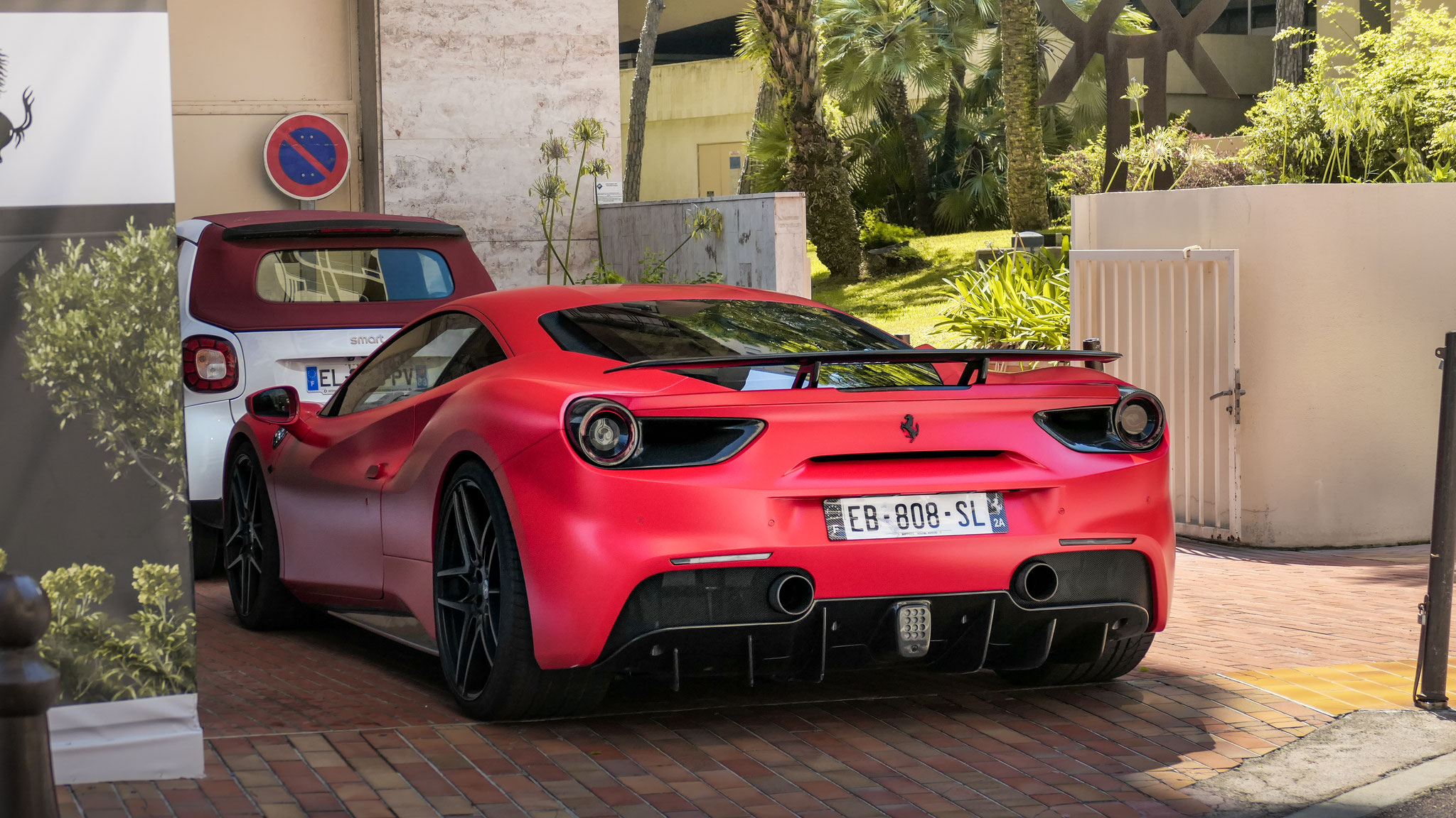 Ferrari 488 GTB - EB808SL-2A (FRA)