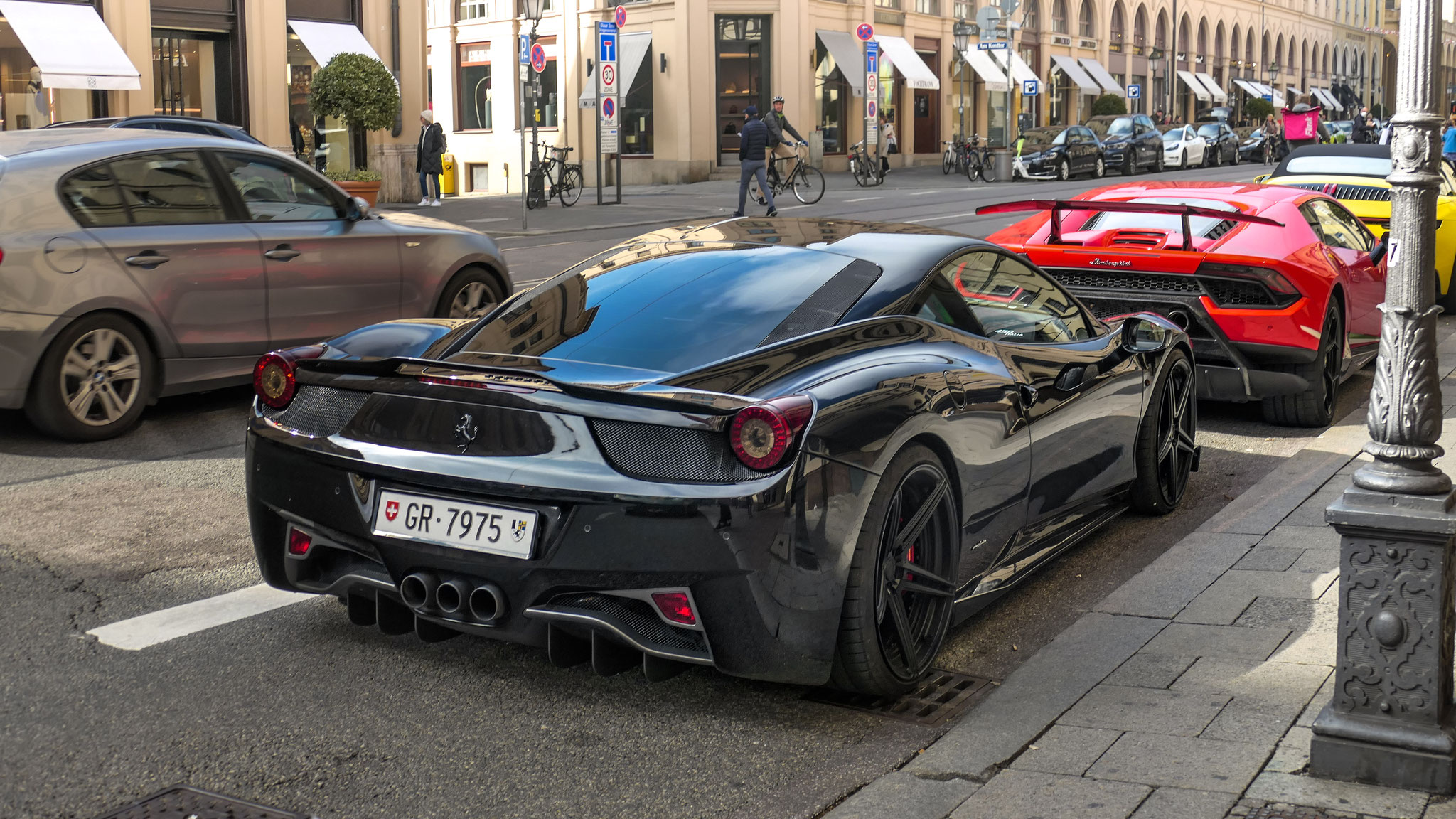 Ferrari 458 Italia - GR7975 (CH)
