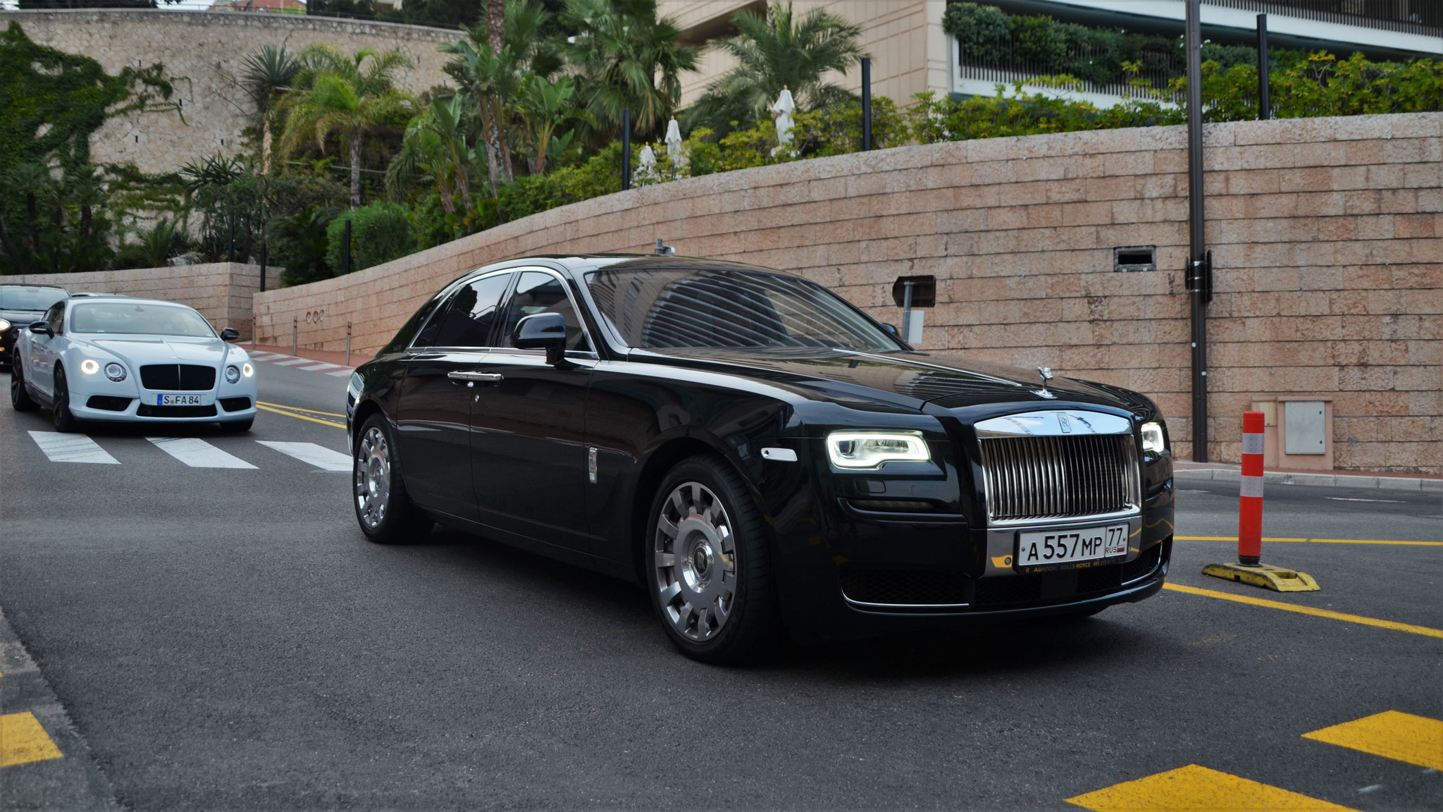 Rolls Royce Ghost Series II - A557MP-77 (RUS)